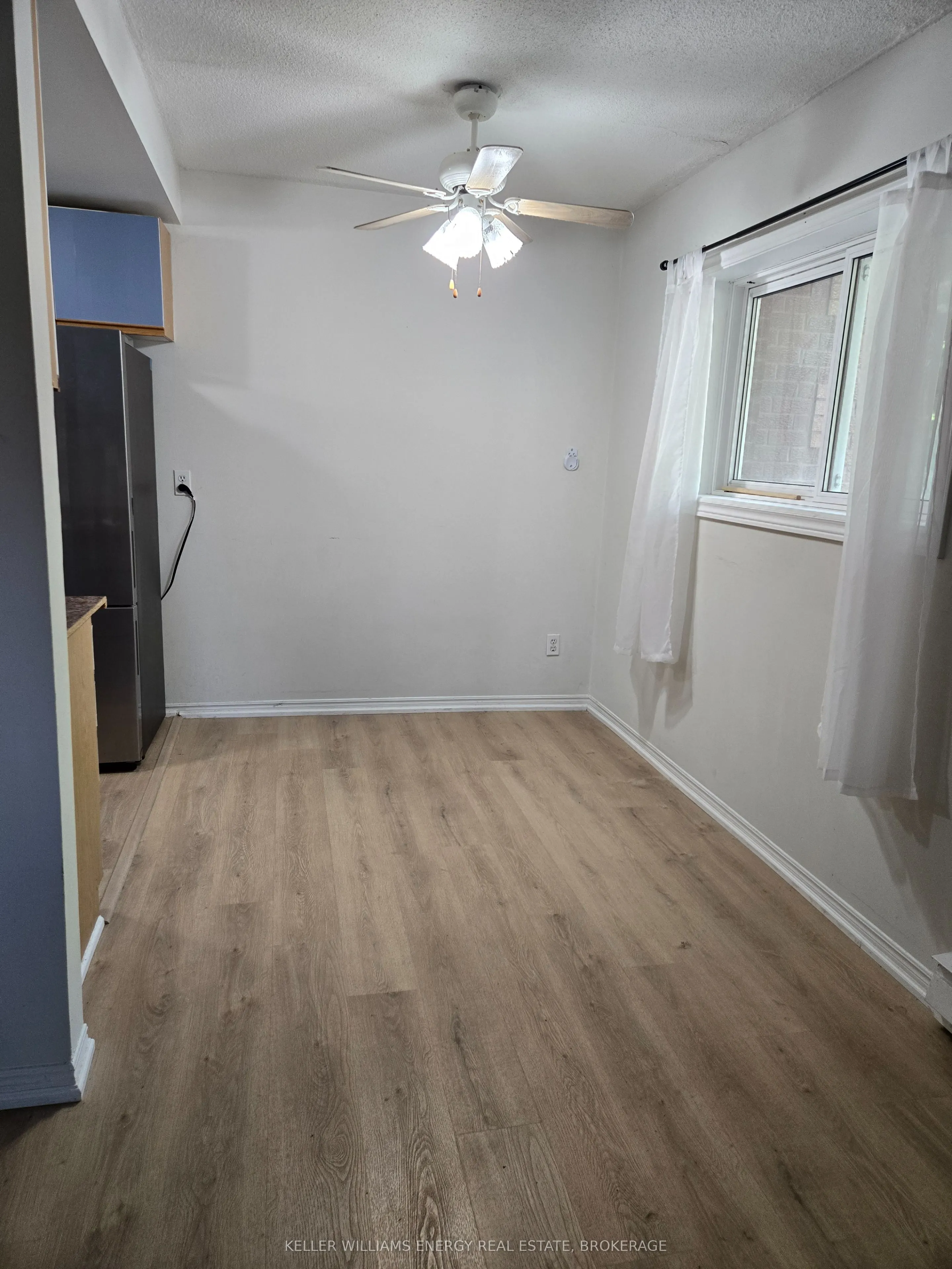576 Mary Street E #107