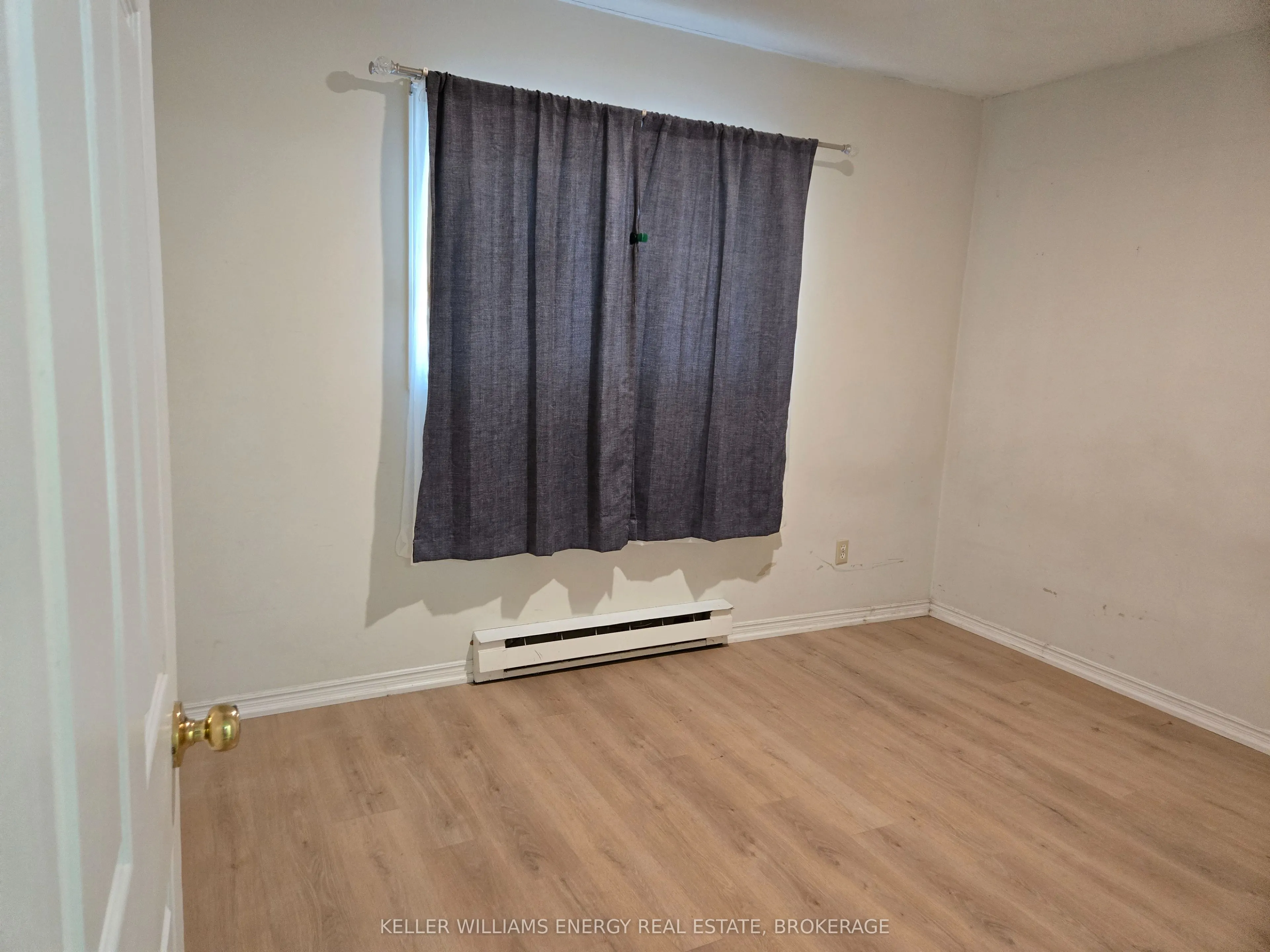 576 Mary Street E #107