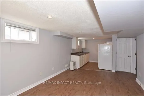 93 Park Road S