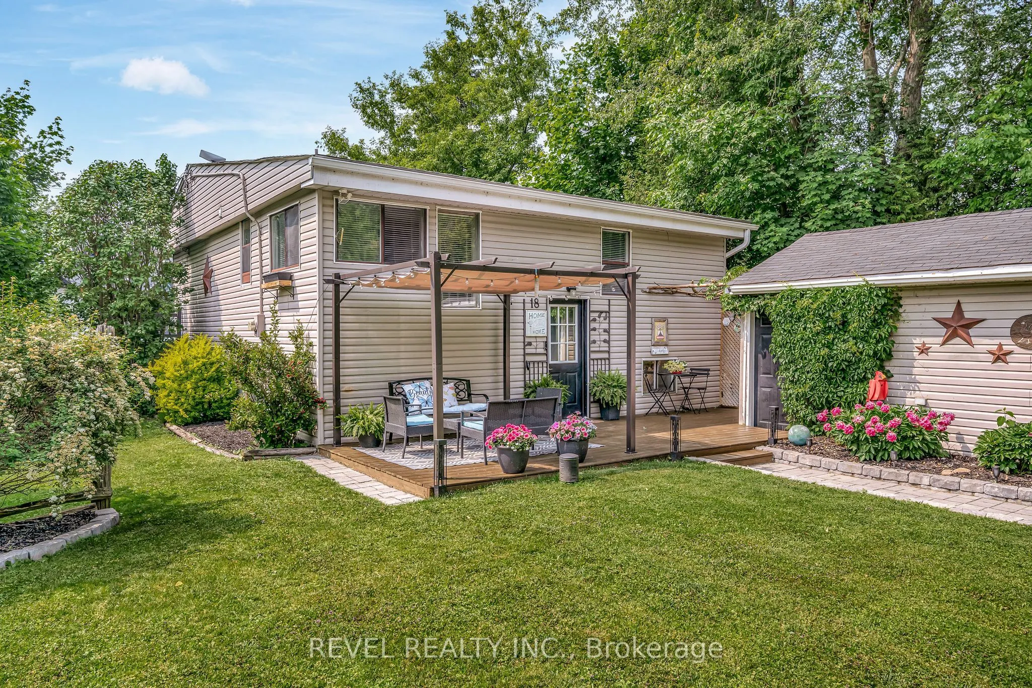 18 Armstrong Avenue