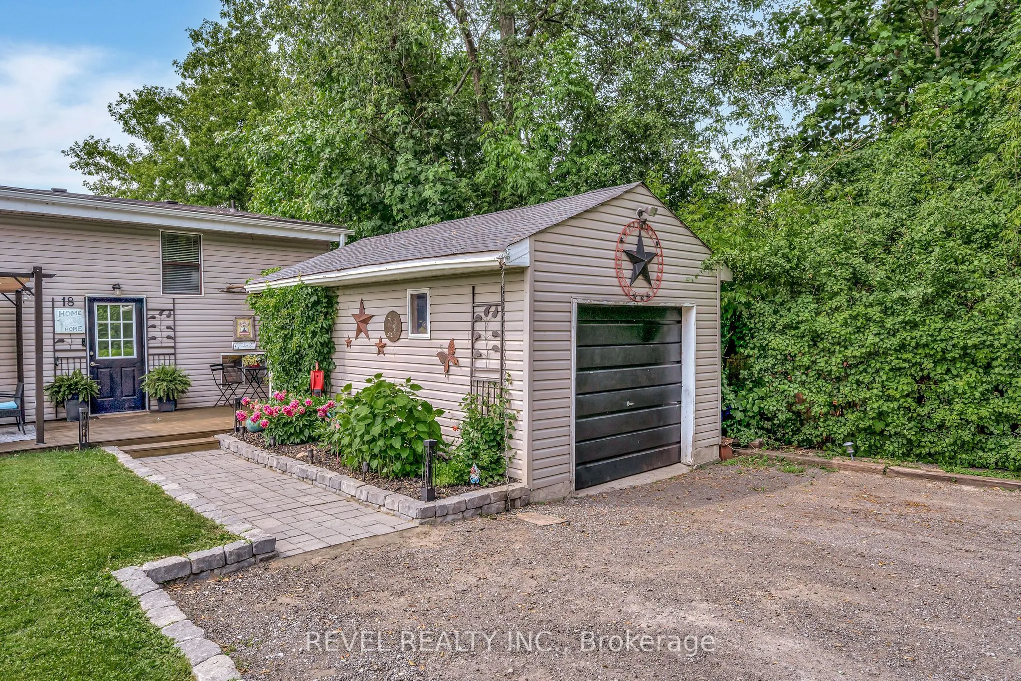 18 Armstrong Avenue