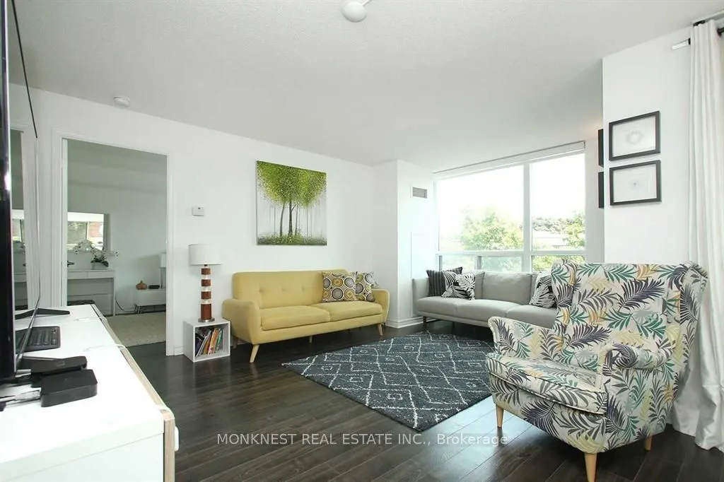 68 Grangeway Avenue, #210