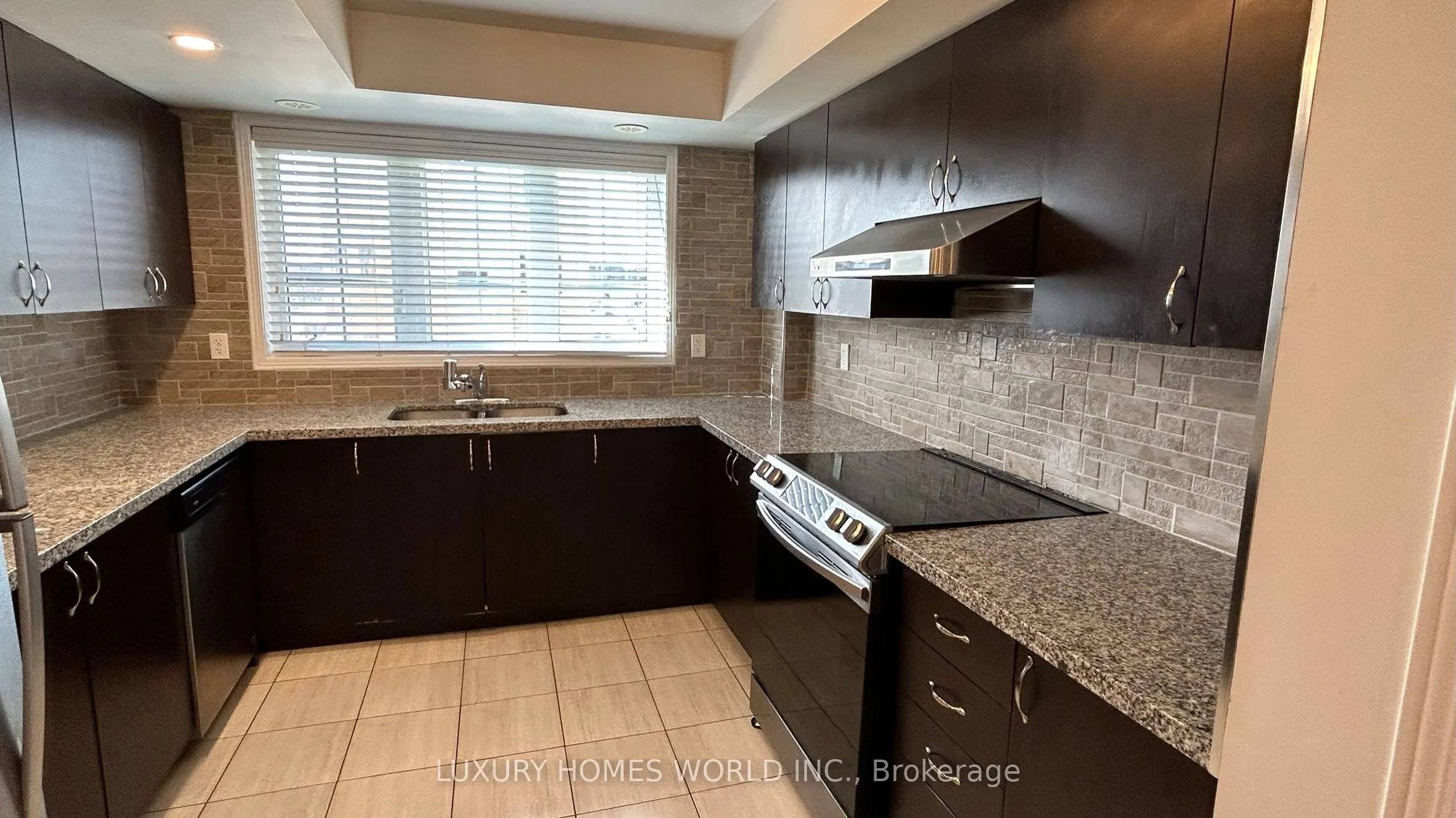 2552 Bromus Path, #8