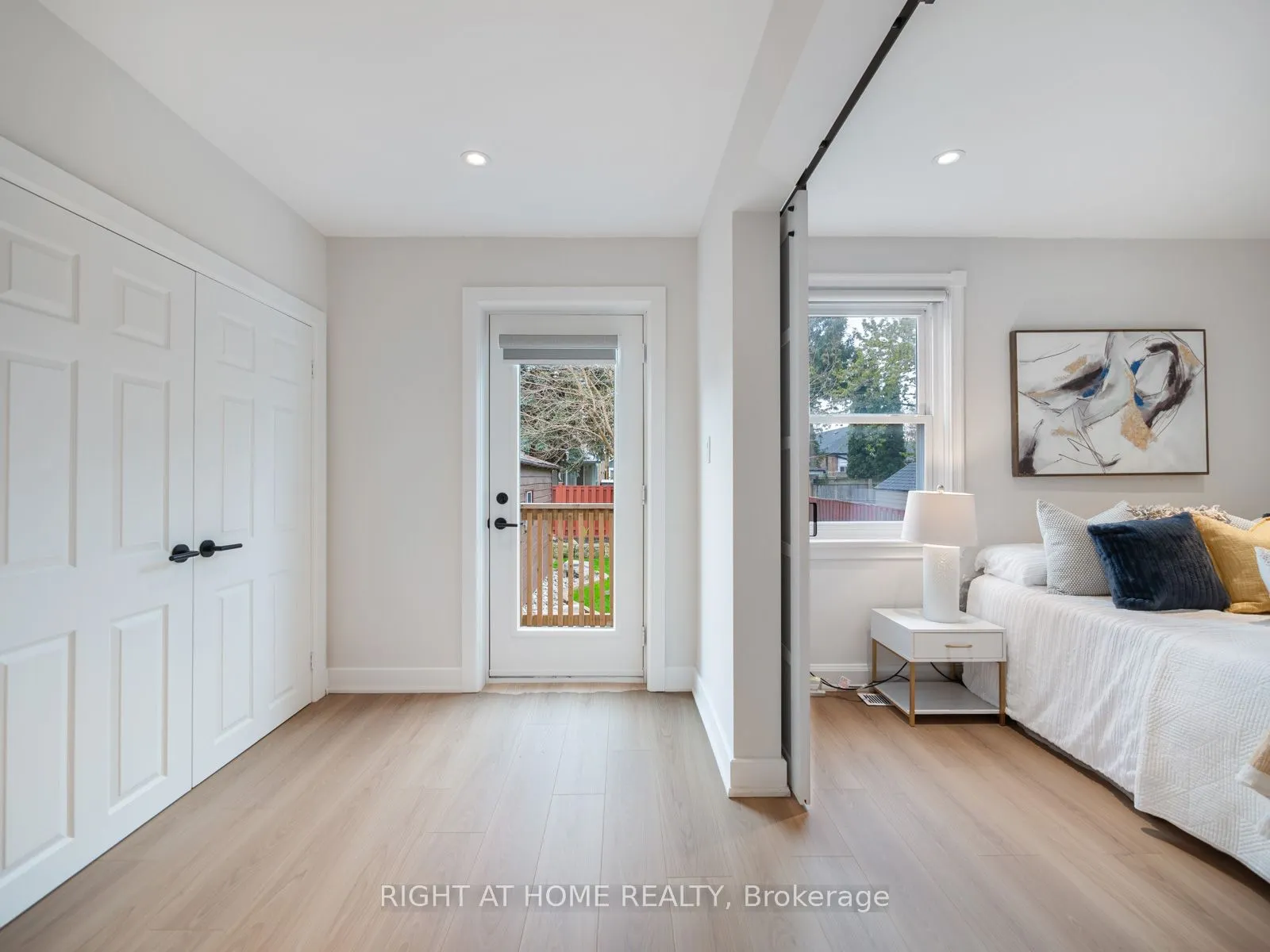 49 Amsterdam Avenue