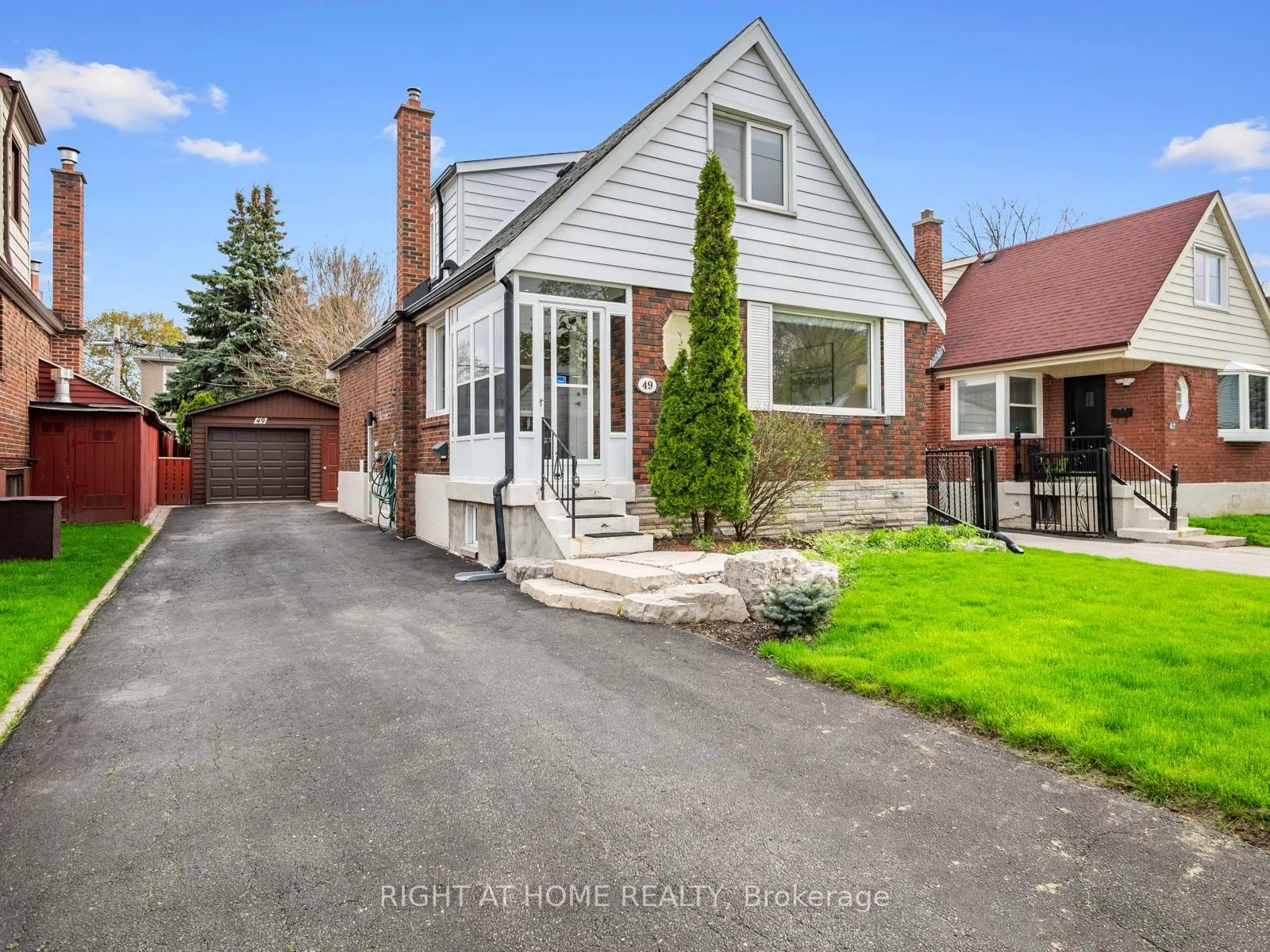 49 Amsterdam Avenue