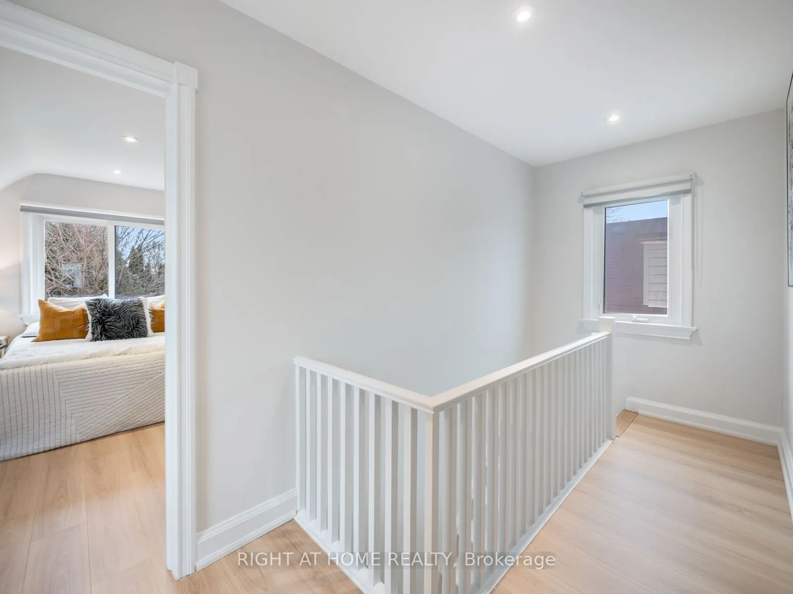 49 Amsterdam Avenue