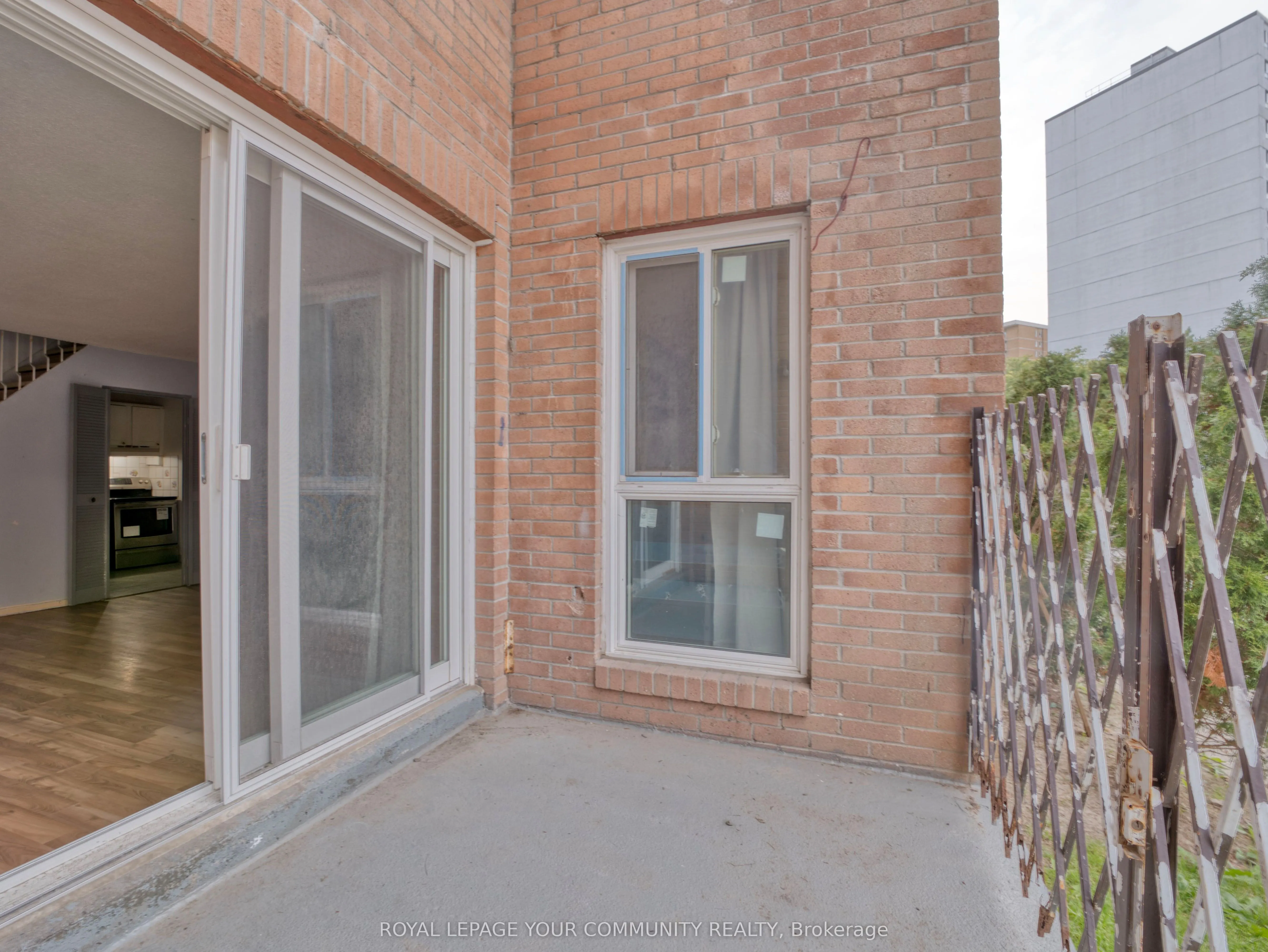 100 Mornelle Court, #1006