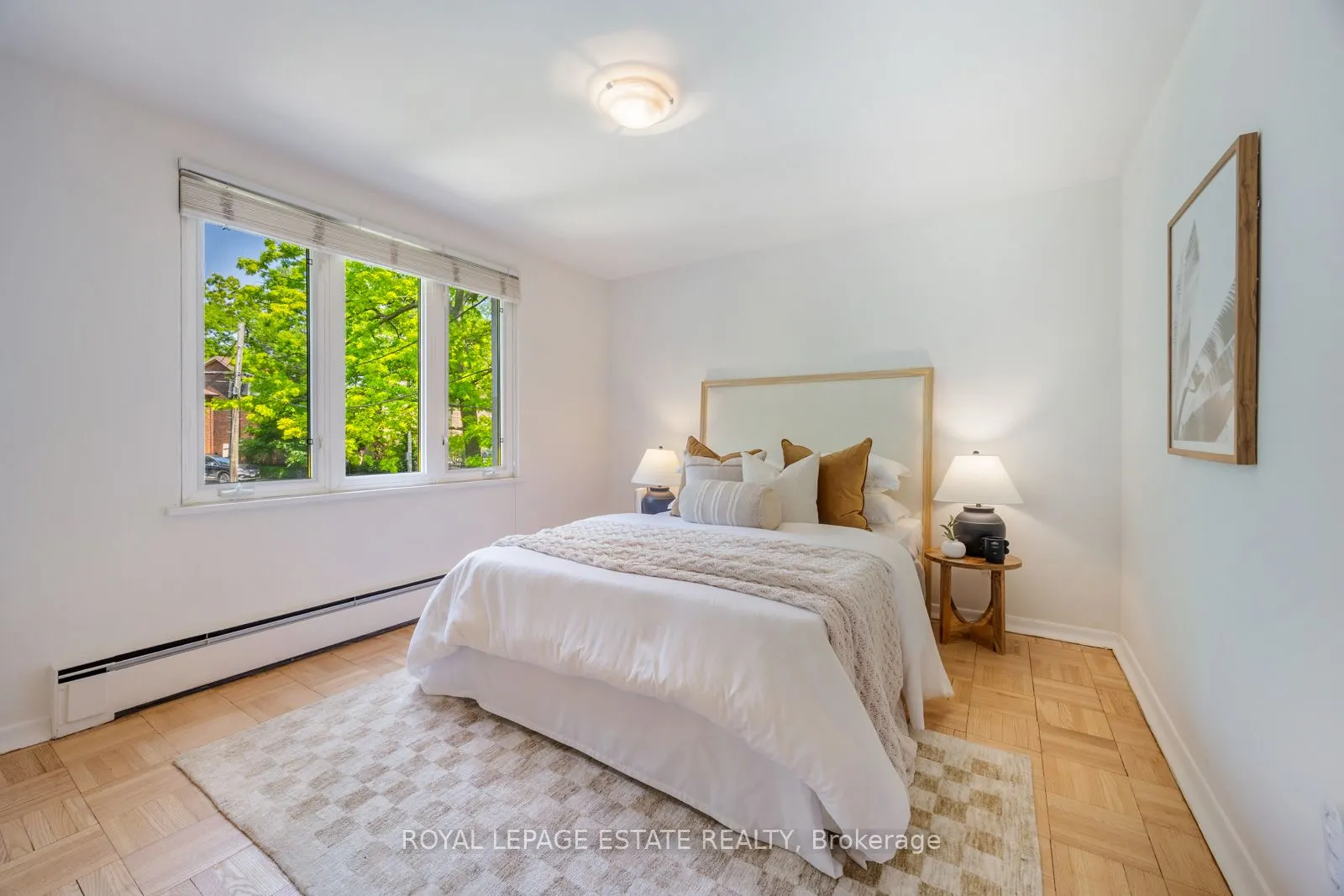 21 Benlamond Avenue, #4
