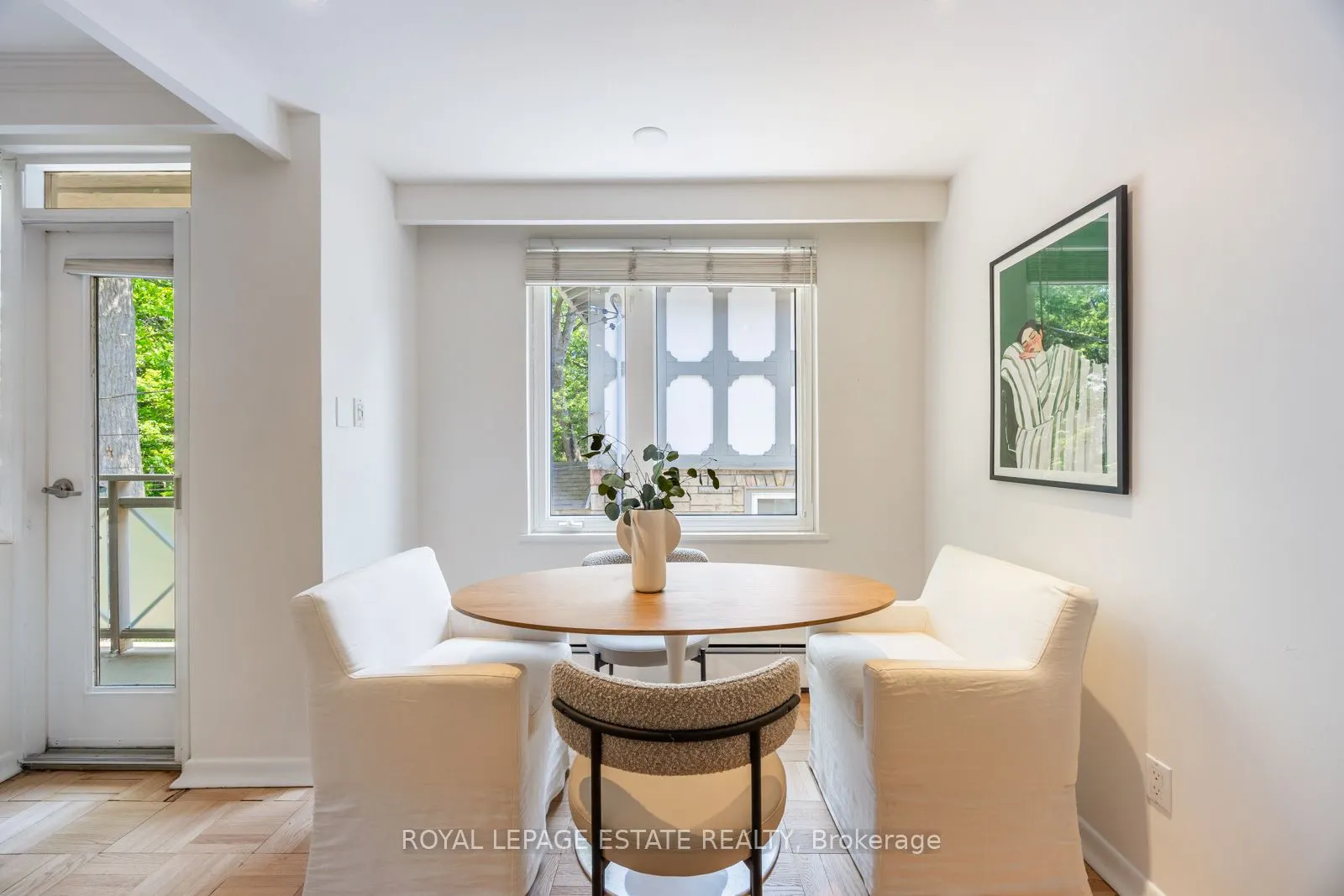 21 Benlamond Avenue, #4