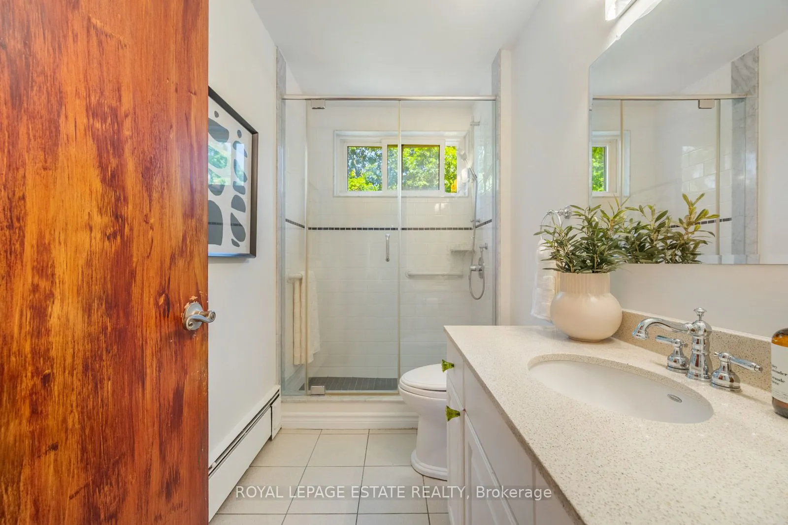 21 Benlamond Avenue, #4