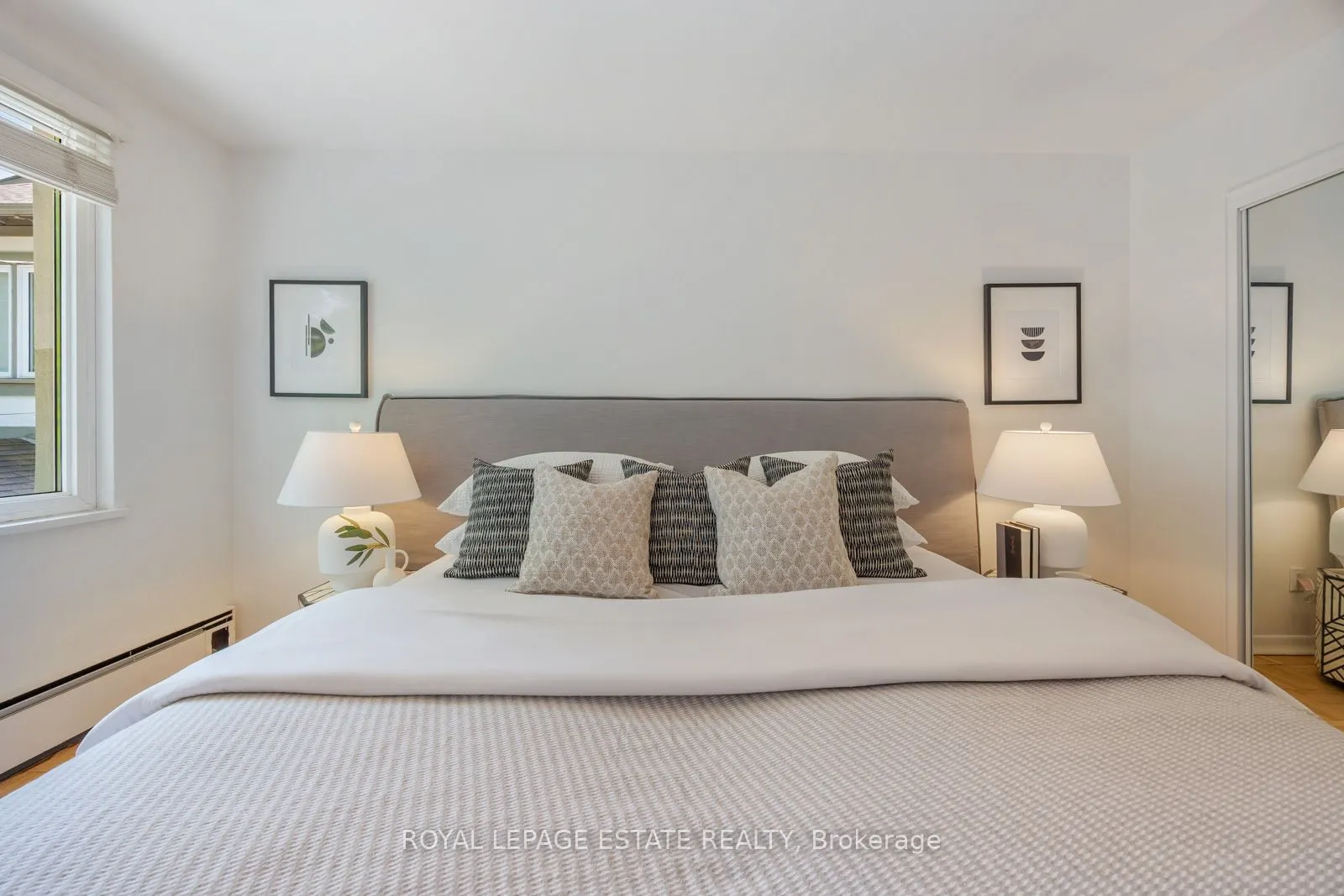 21 Benlamond Avenue, #4