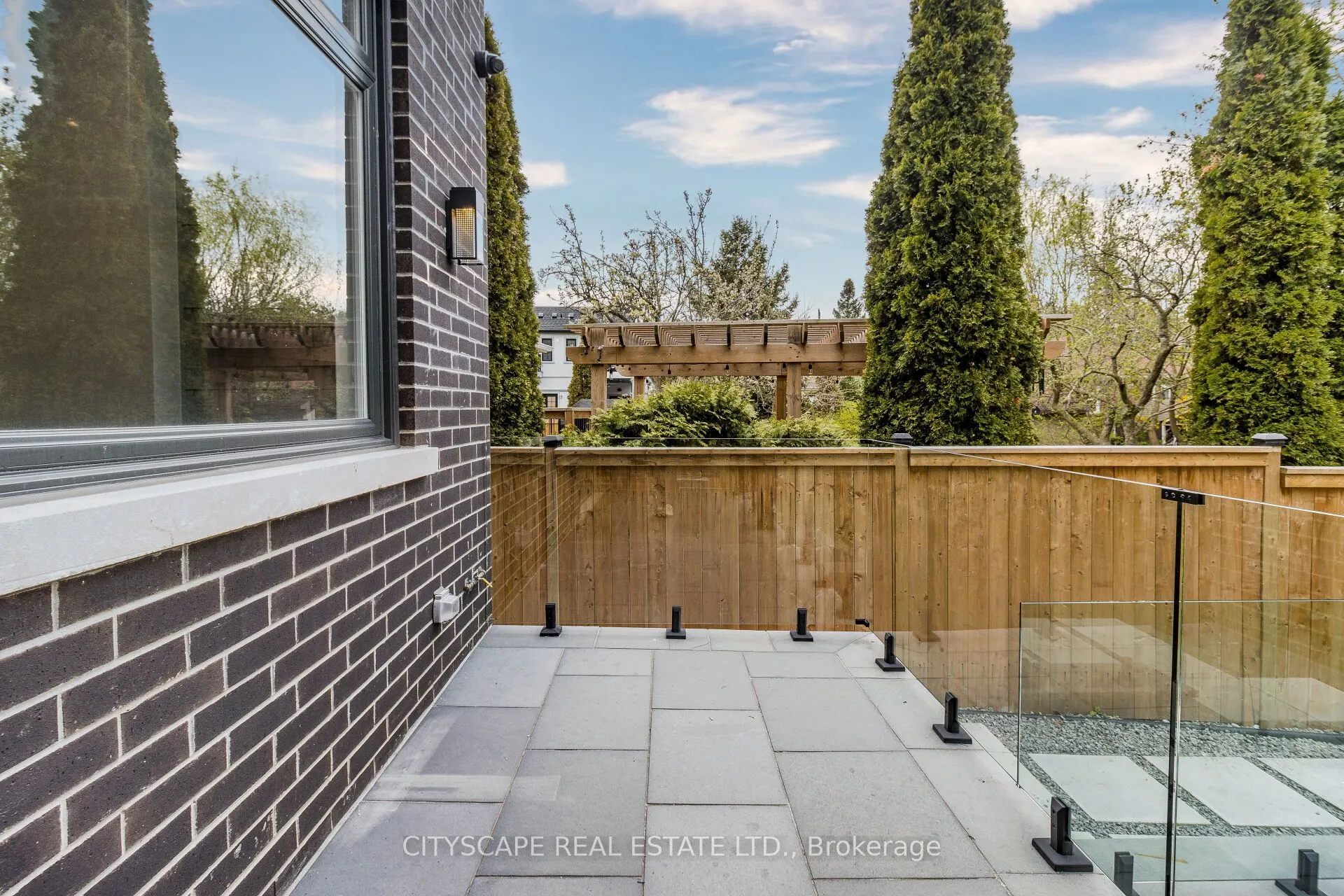 4 Birchlawn Avenue