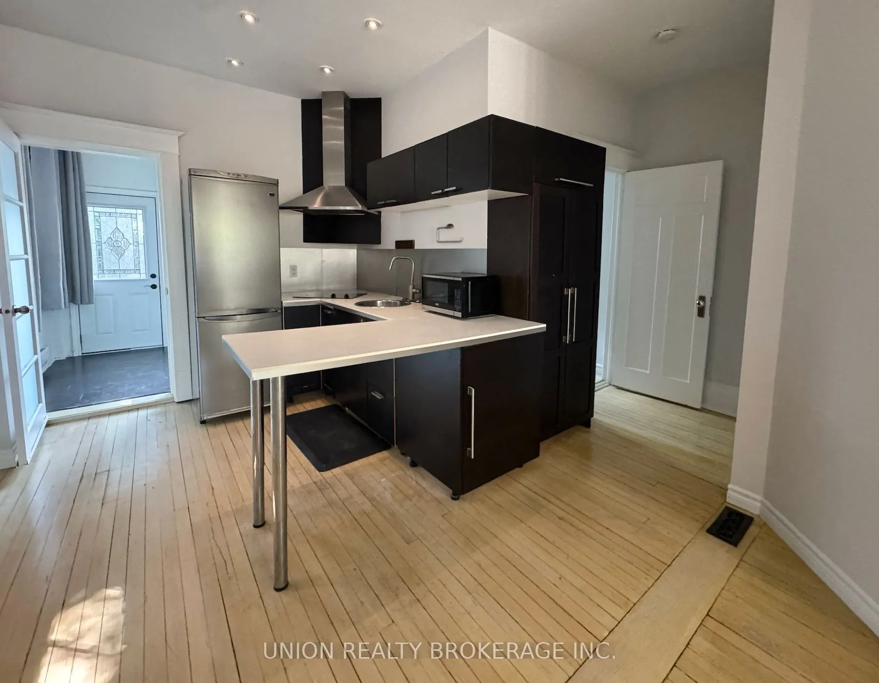 2471 Queen Street E, #Main