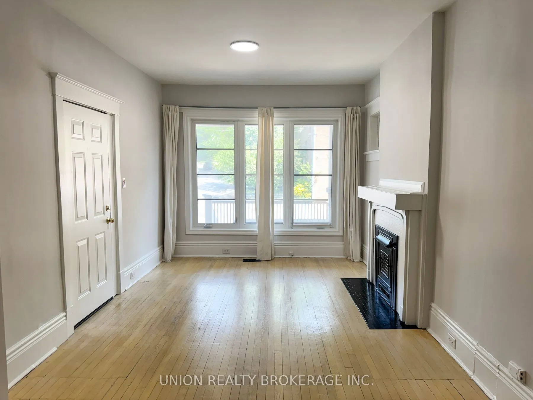 2471 Queen Street E, #Main