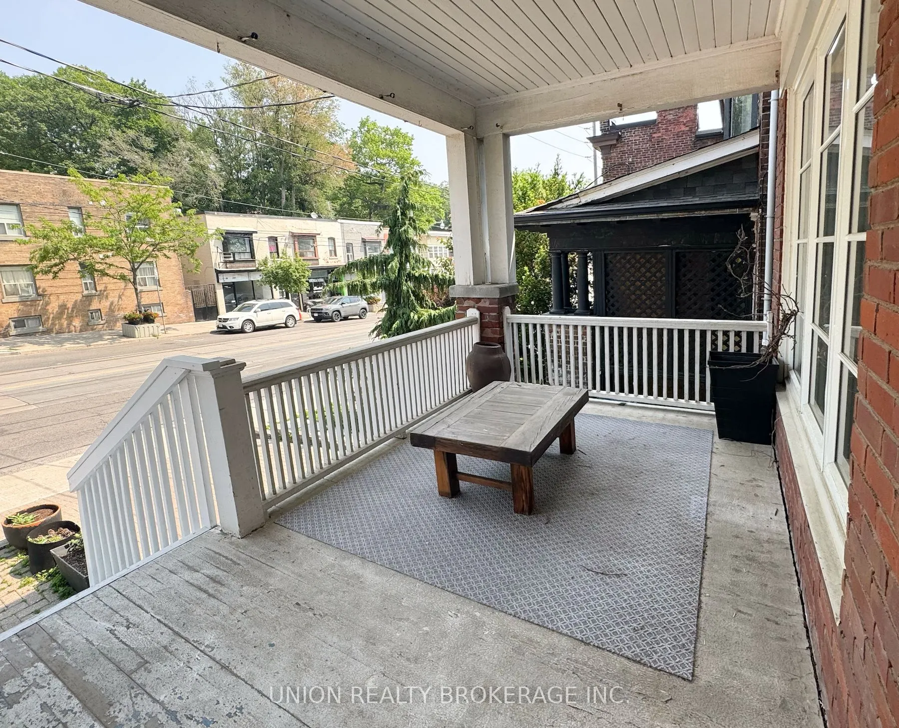 2471 Queen Street E, #Main