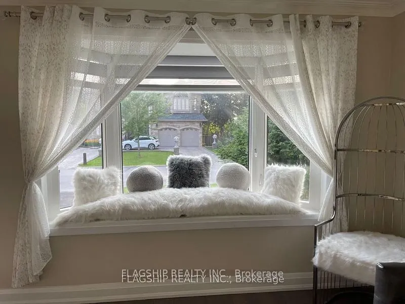 65 Kingsdown Drive