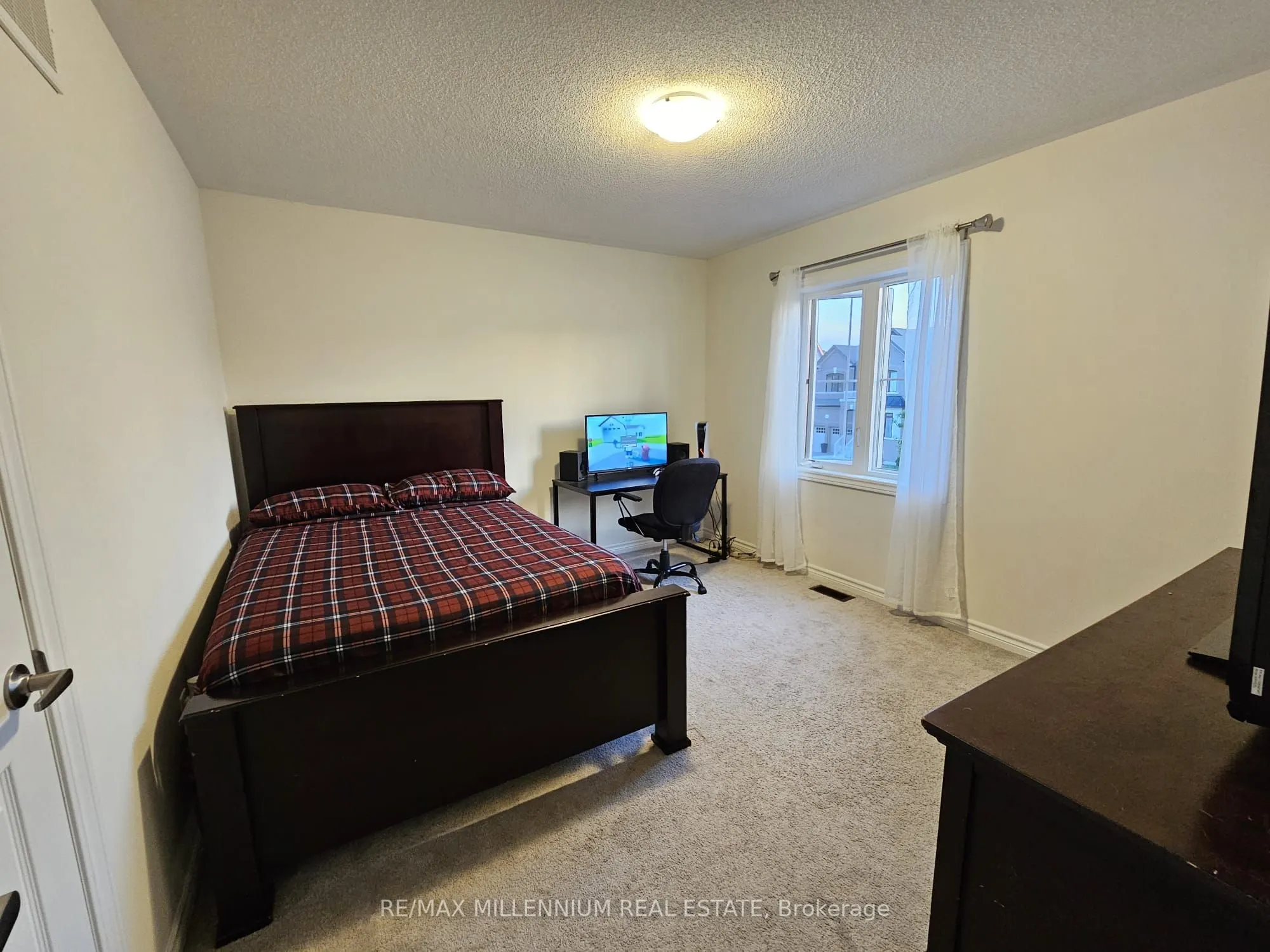 139 Crombie Street