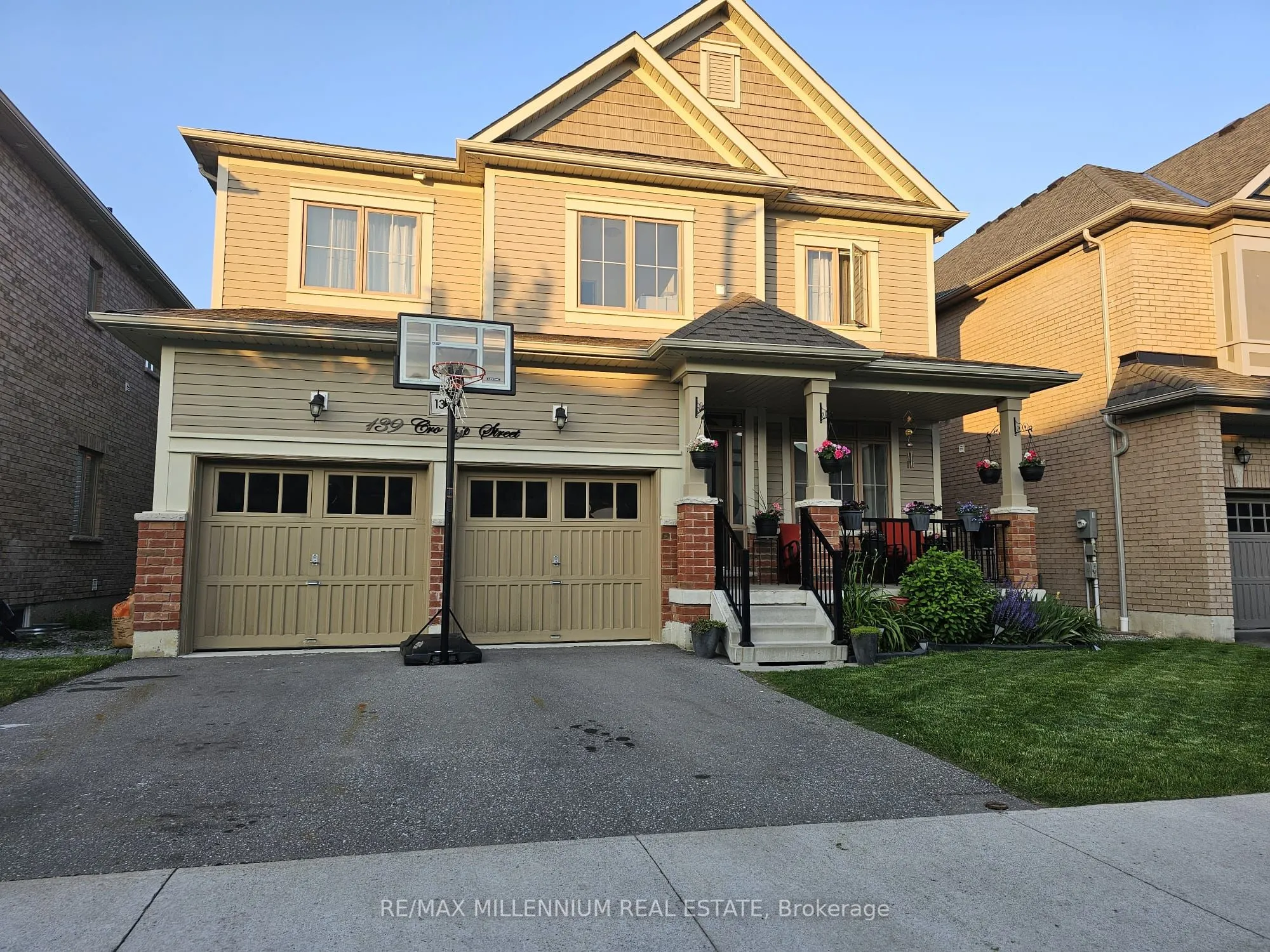 139 Crombie Street