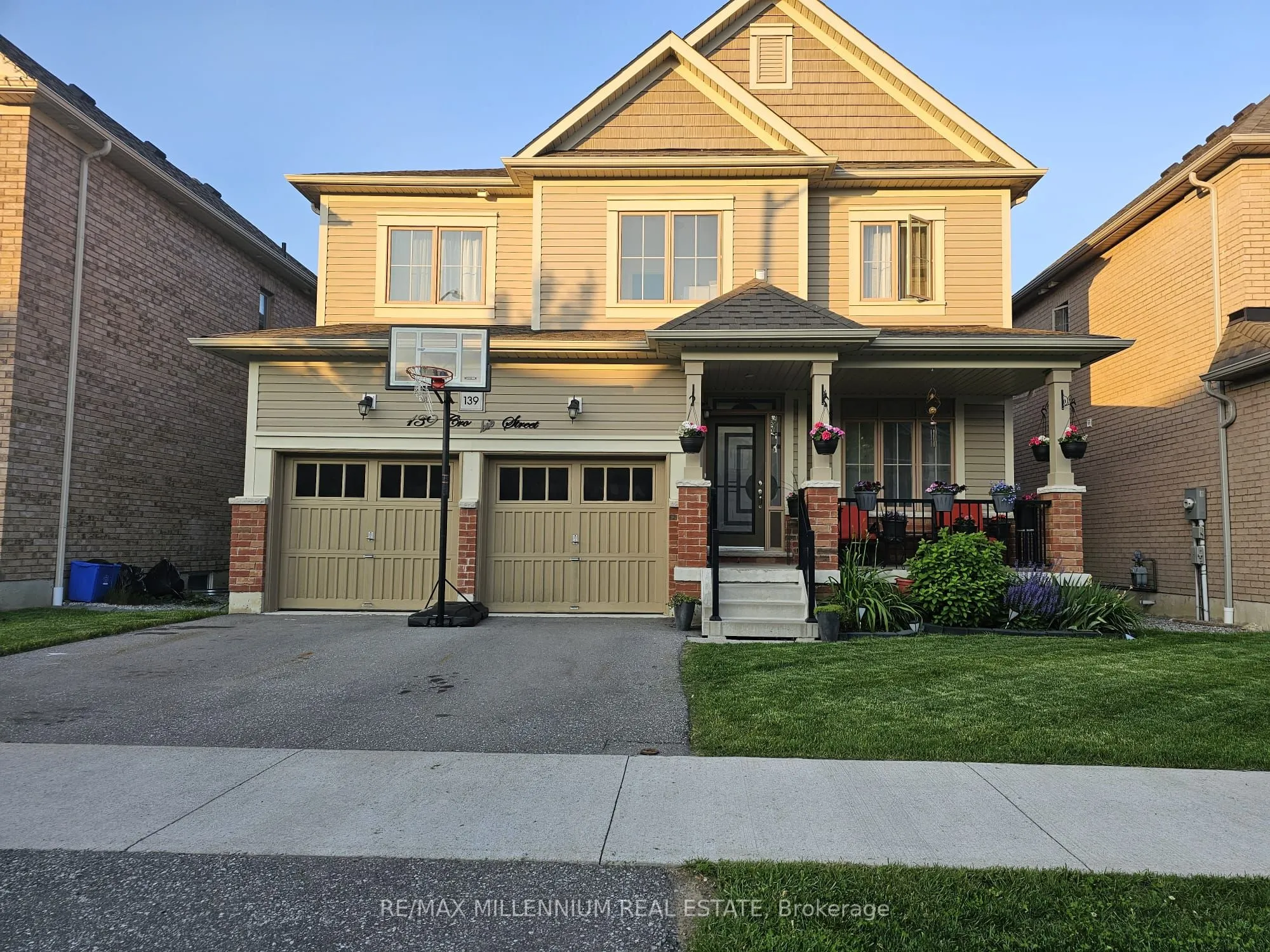 139 Crombie Street