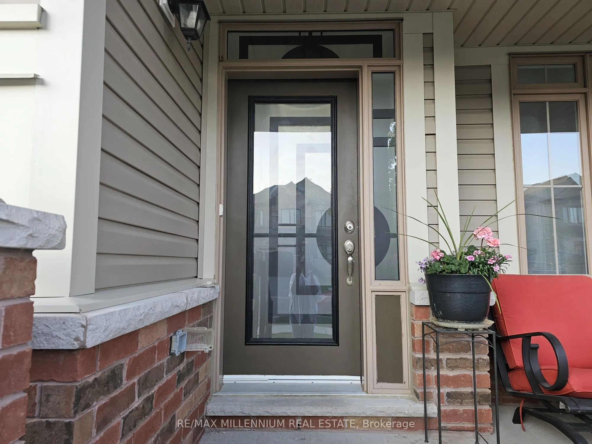 139 Crombie Street