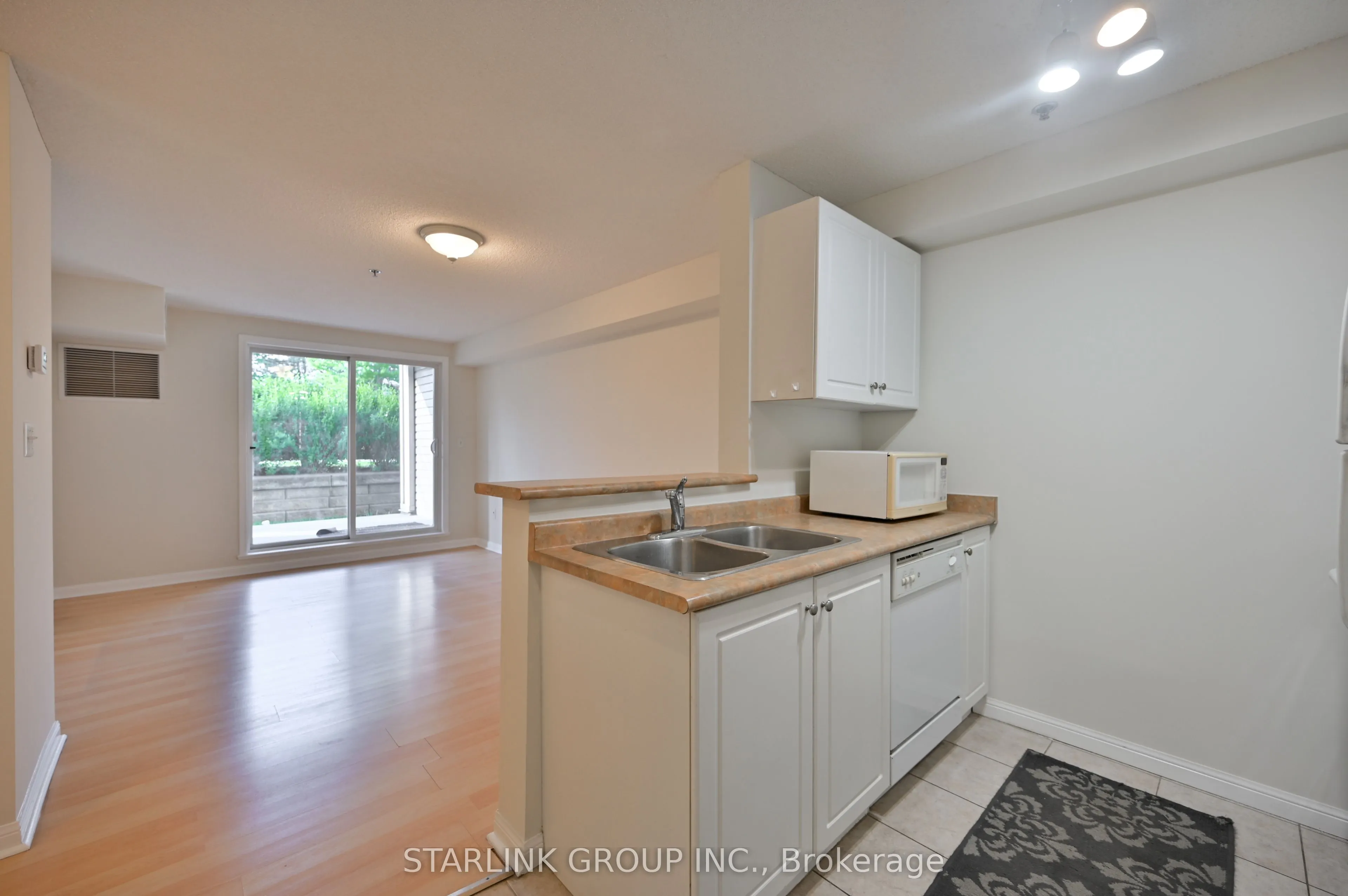 5225 Finch Avenue, #111
