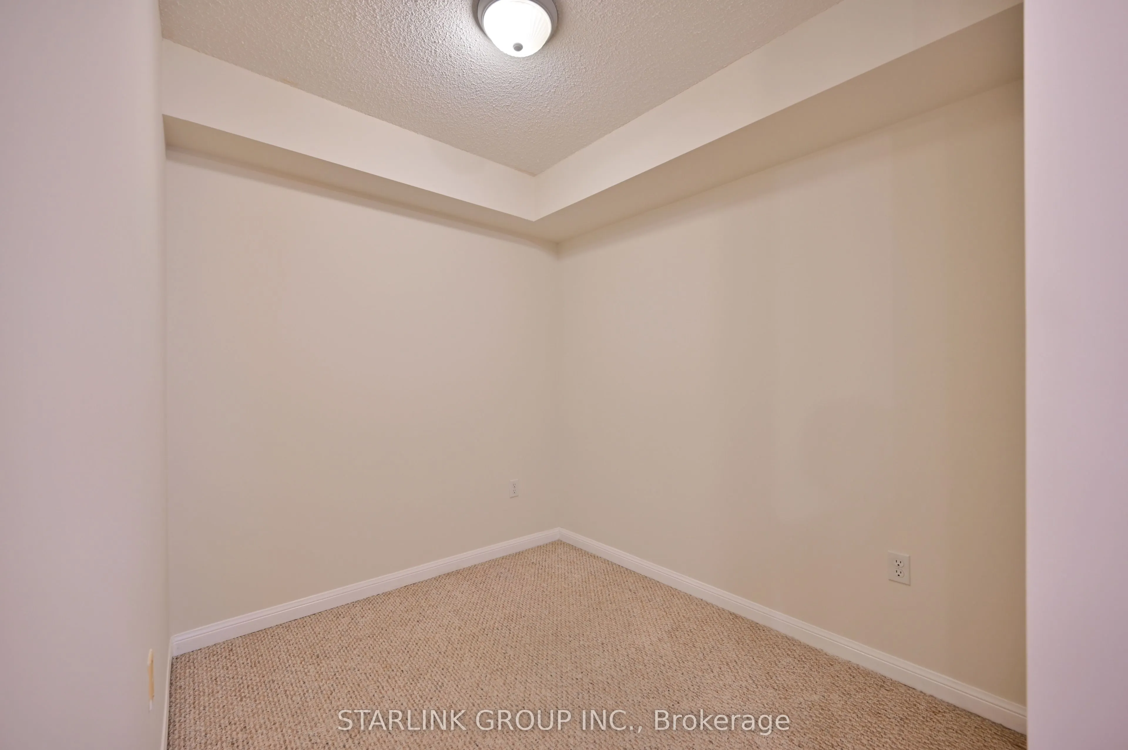 5225 Finch Avenue, #111