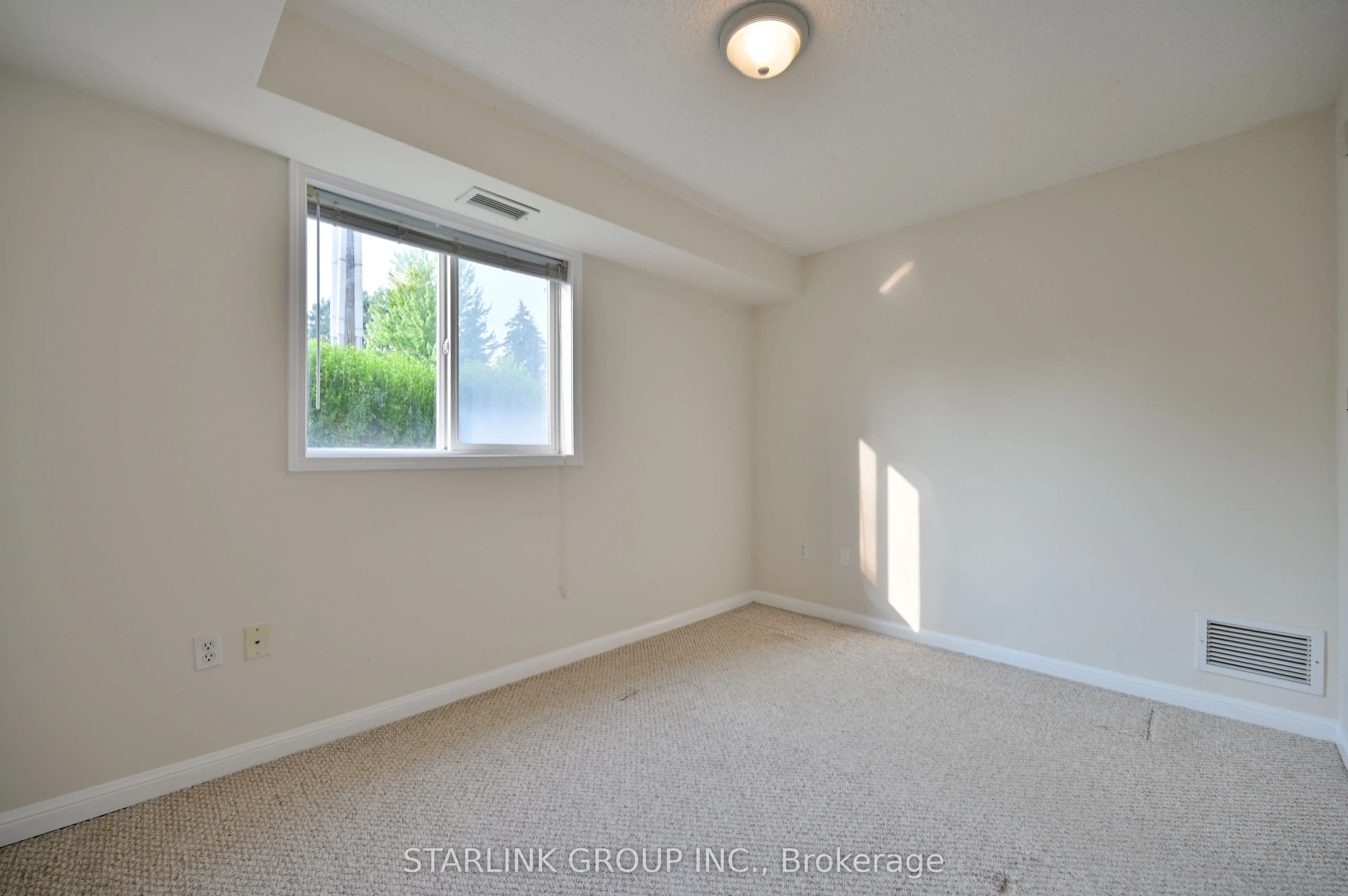 5225 Finch Avenue, #111