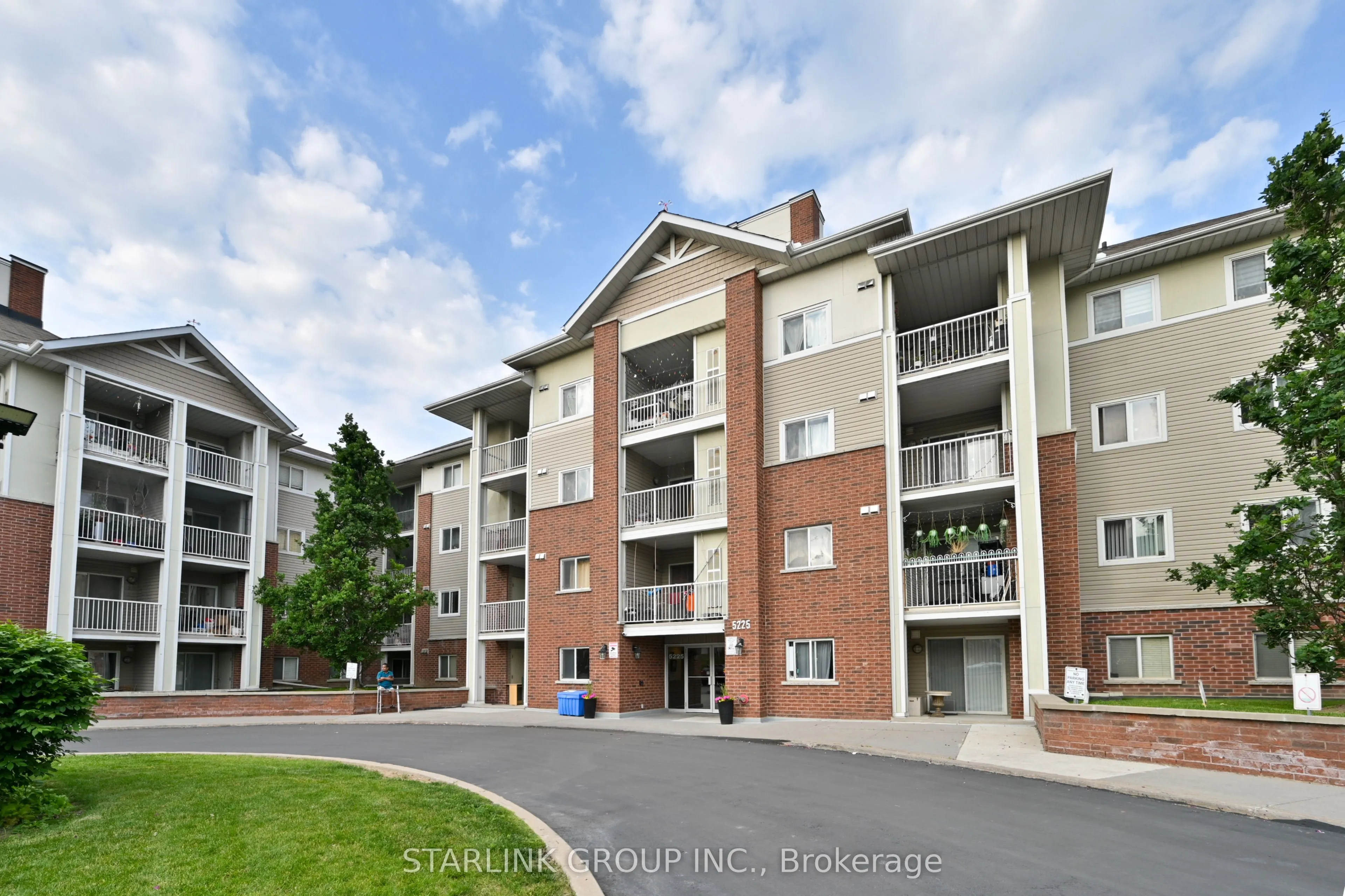 5225 Finch Avenue, #111