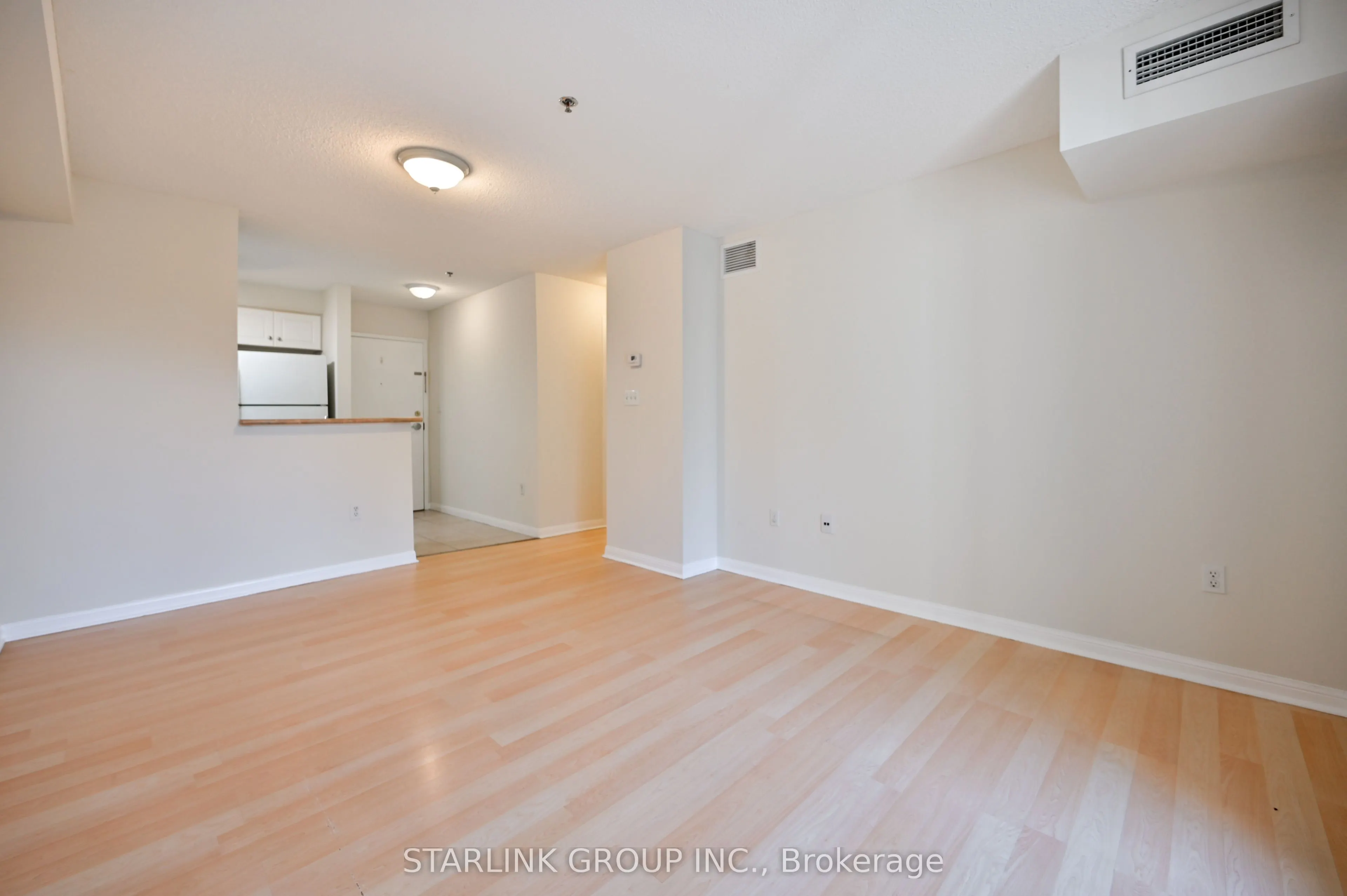 5225 Finch Avenue, #111