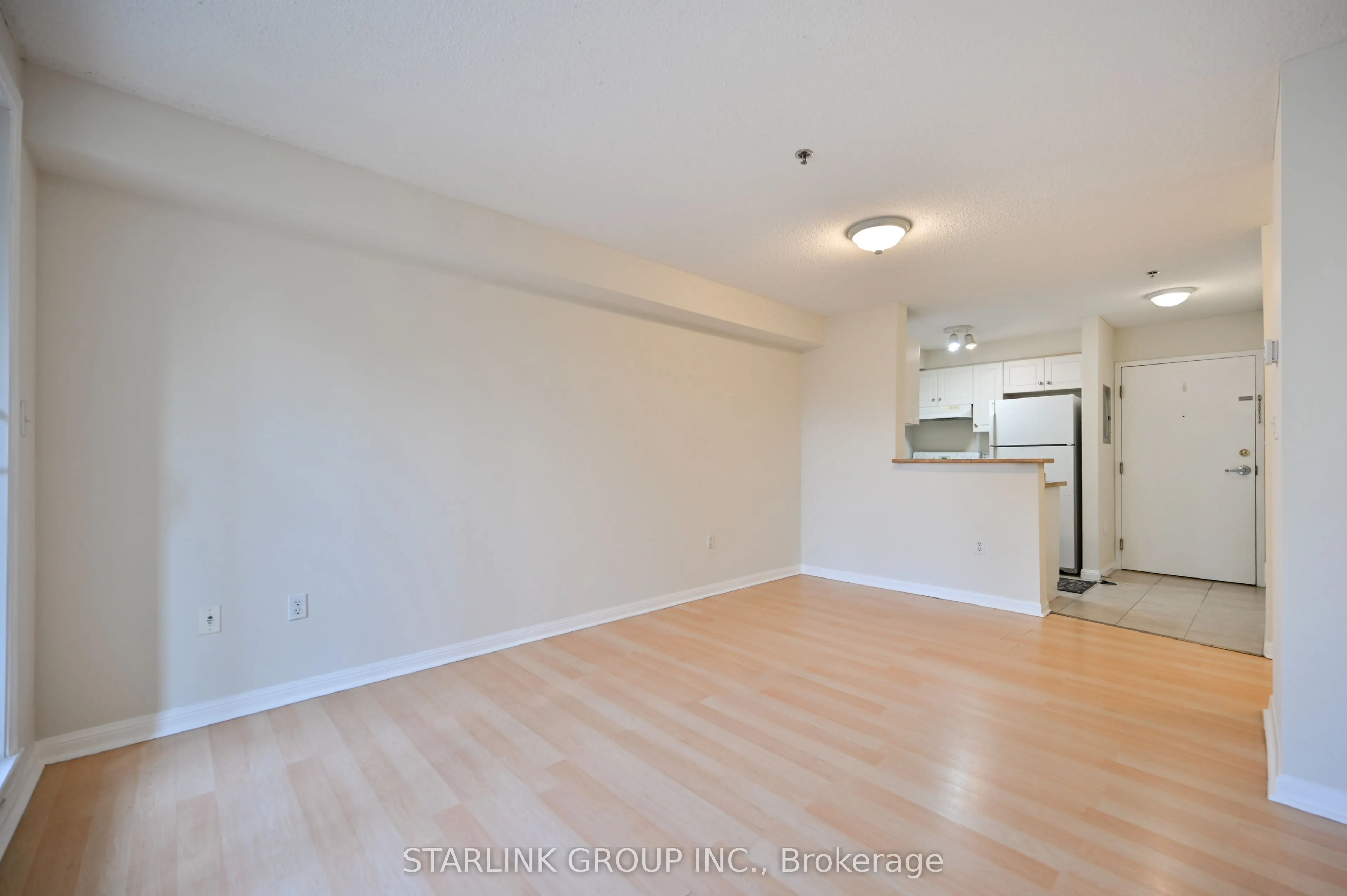 5225 Finch Avenue, #111