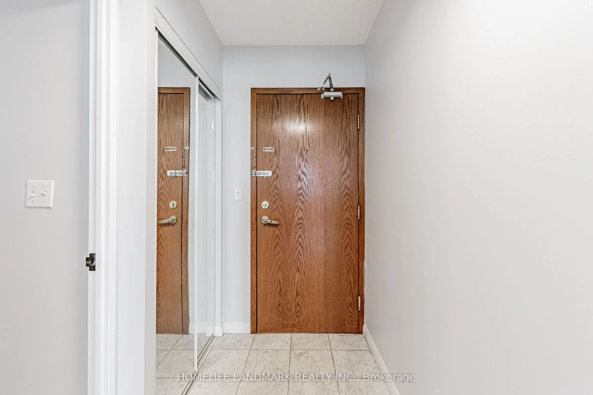 1 Lee Centre Drive, #1601