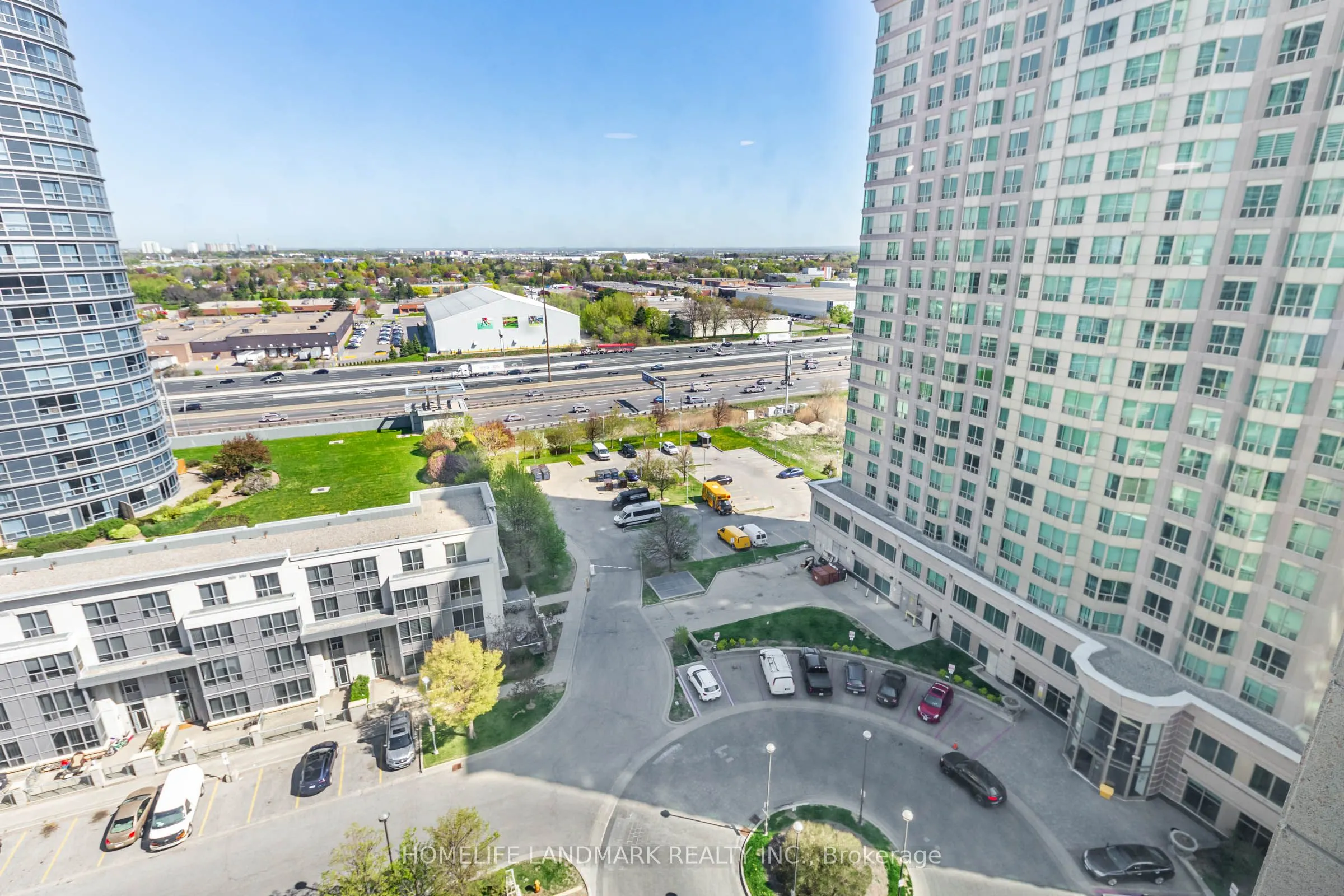 1 Lee Centre Drive, #1601