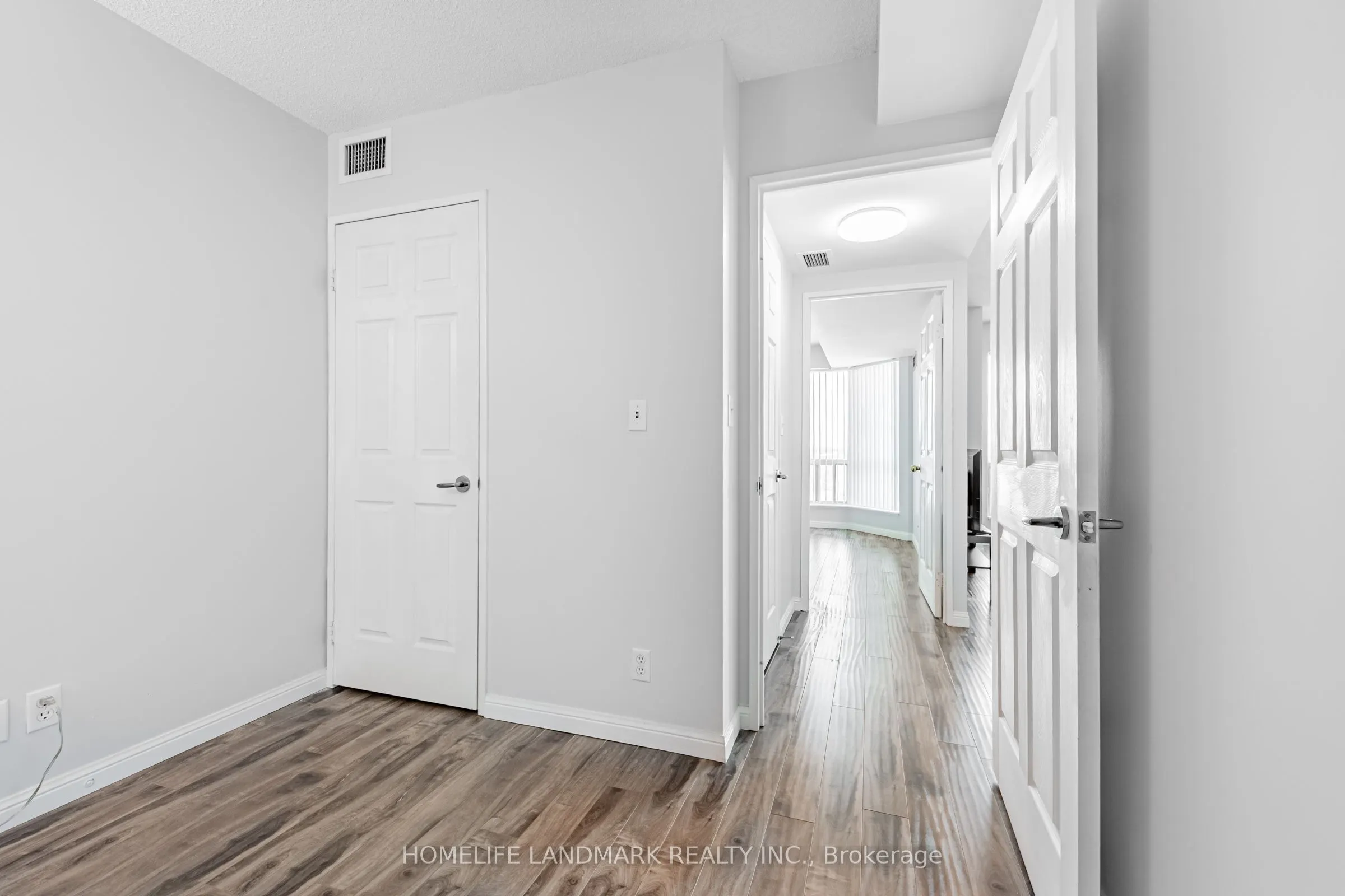 1 Lee Centre Drive, #1601