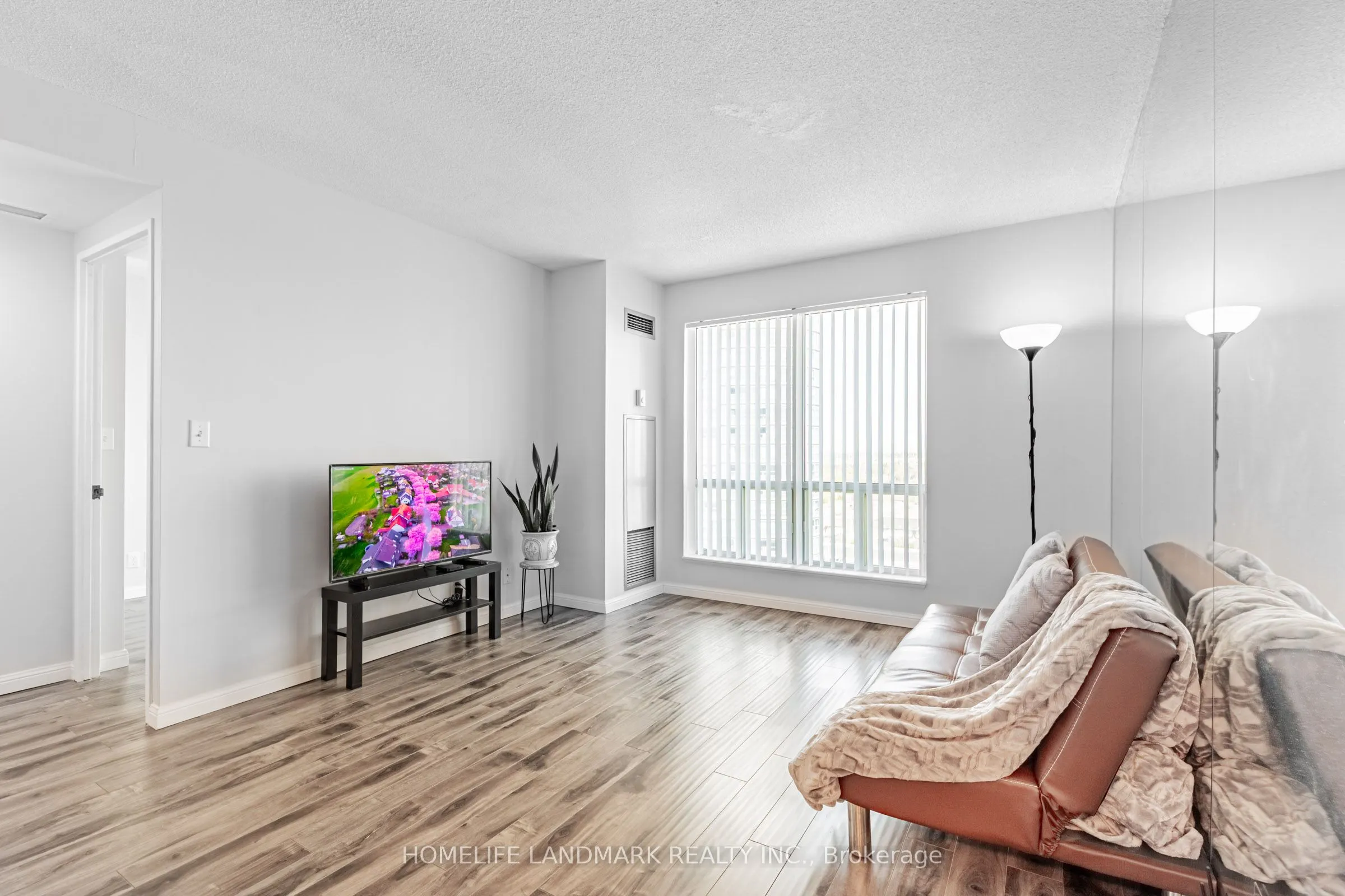 1 Lee Centre Drive, #1601