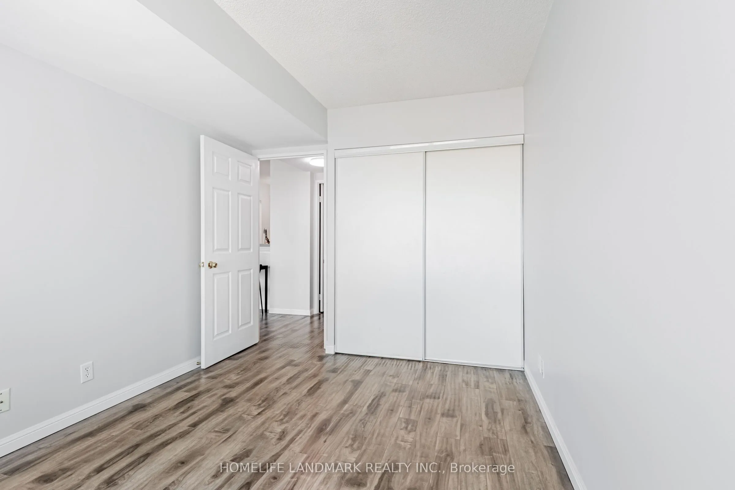 1 Lee Centre Drive, #1601