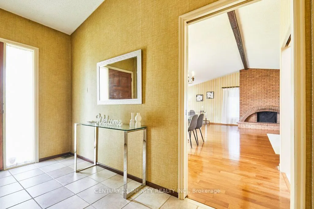 1 Goodland Gate