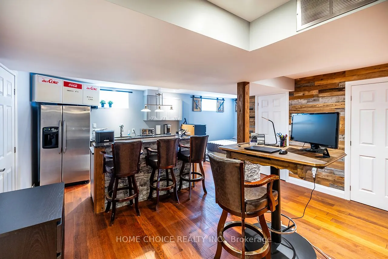 333 Clark Street