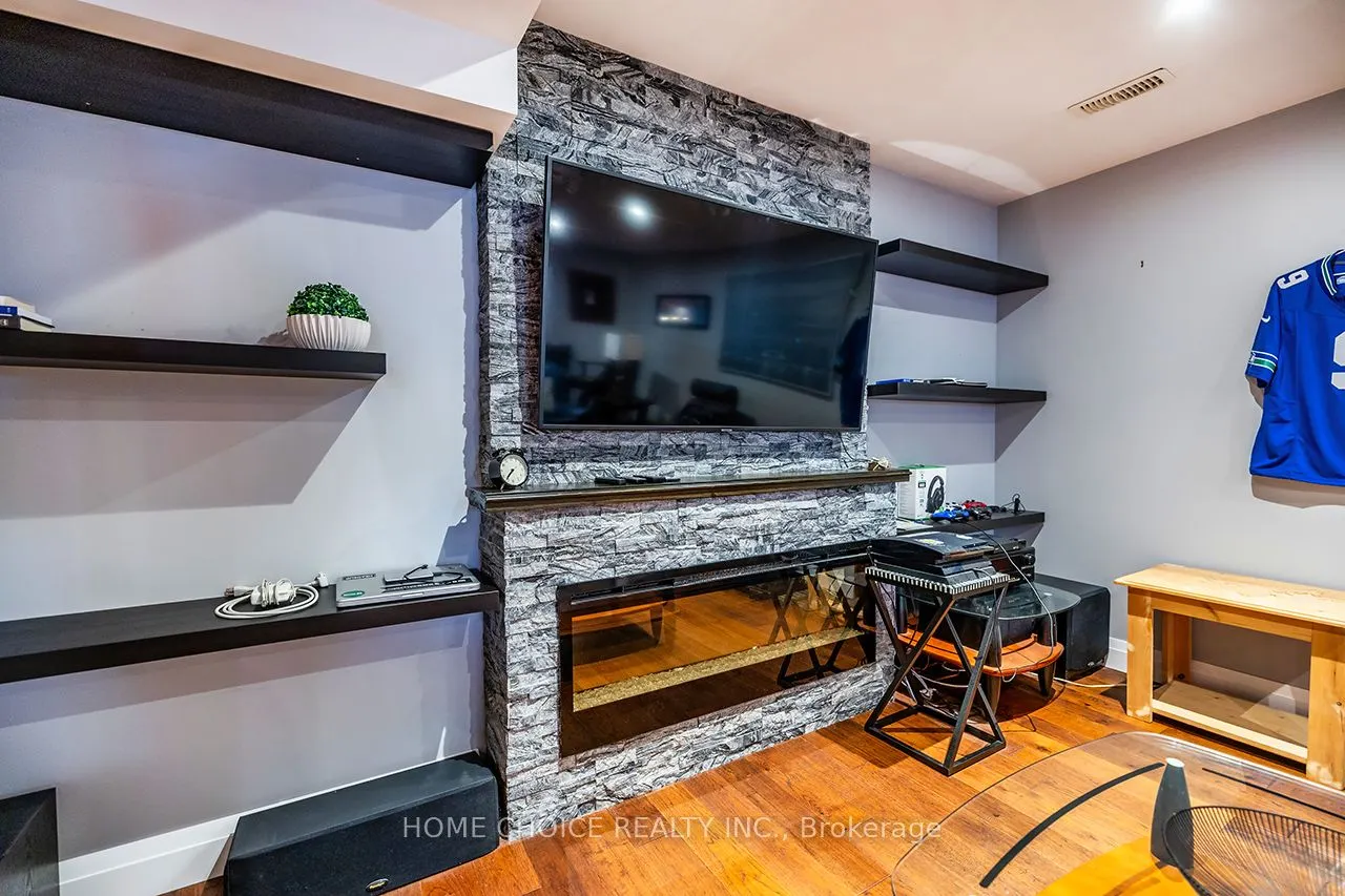 333 Clark Street