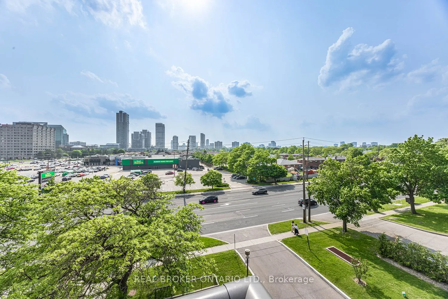 2721 Victoria Park Avenue, #506