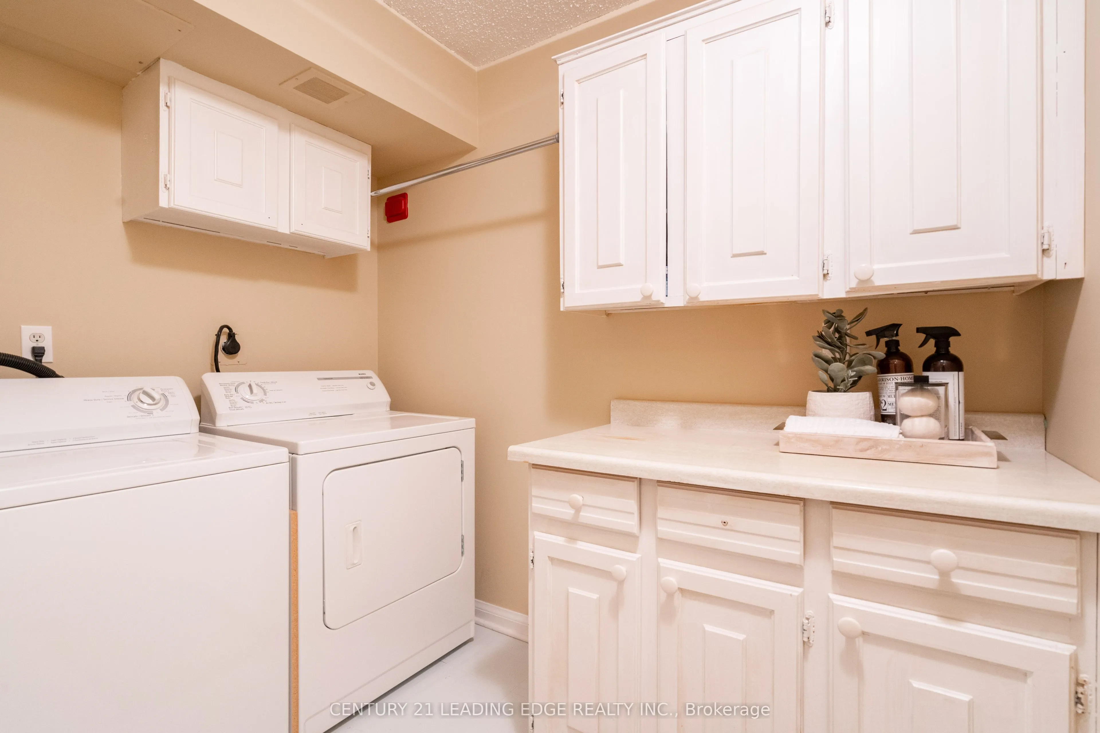 40 Chichester Place, #606