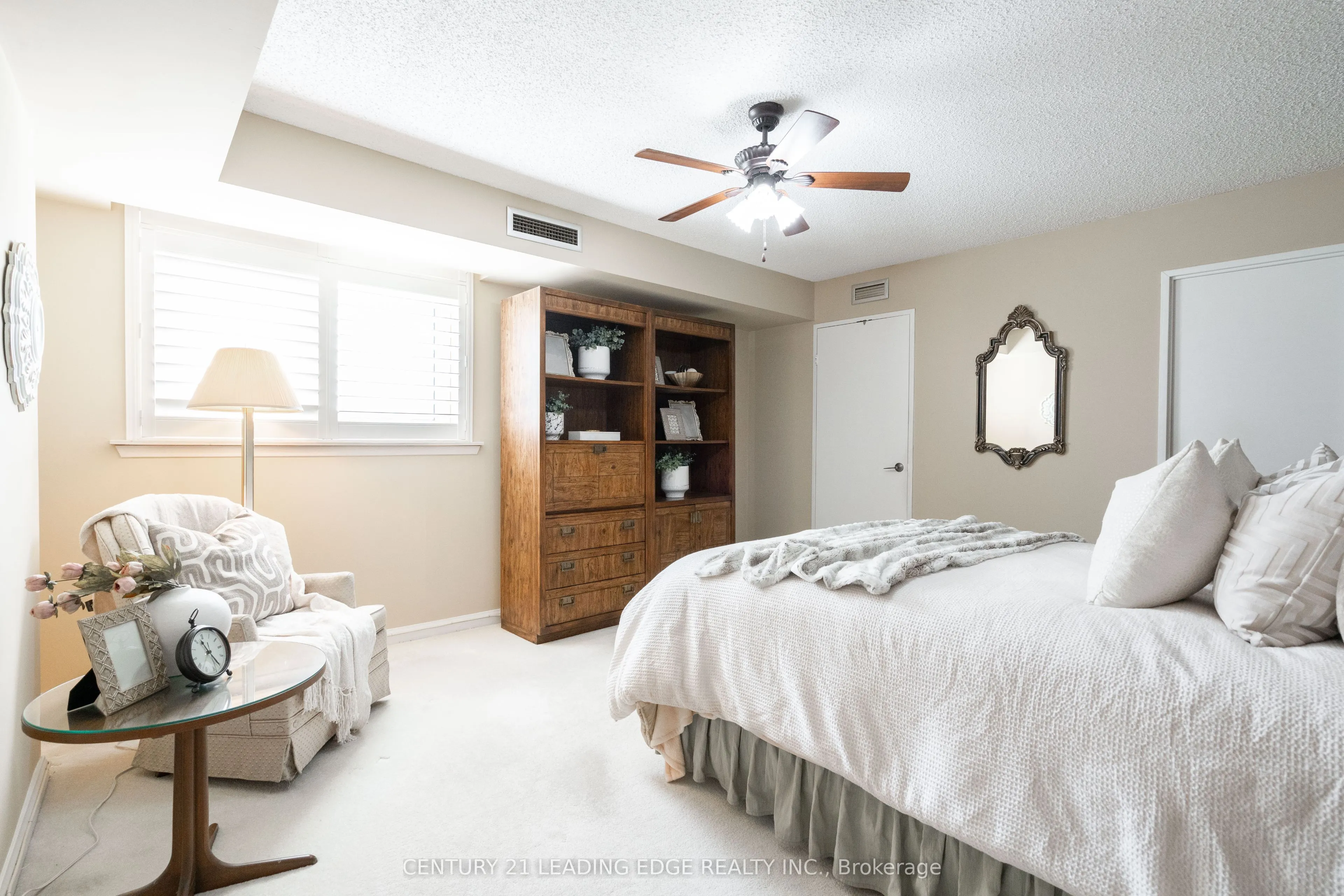 40 Chichester Place, #606