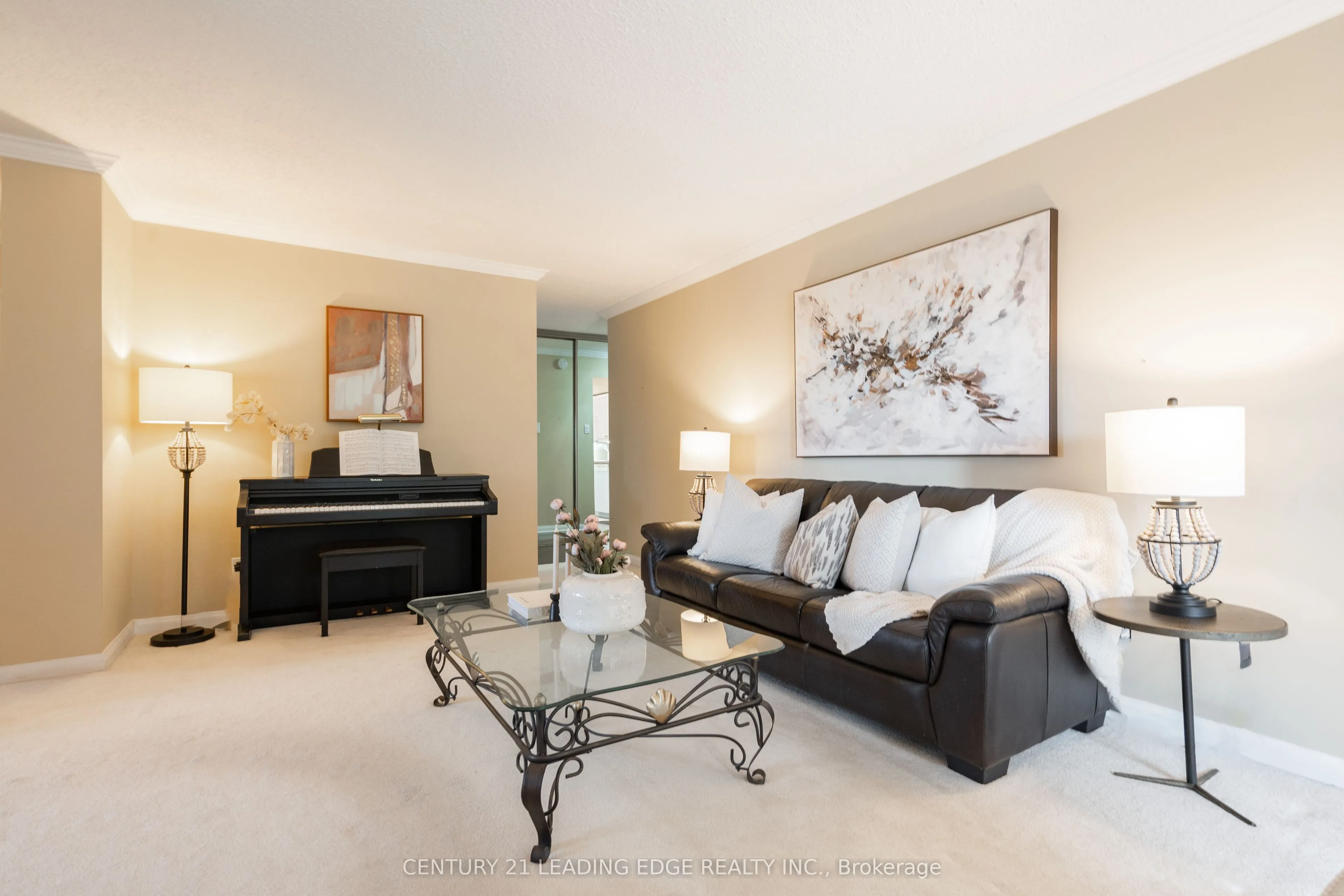 40 Chichester Place, #606