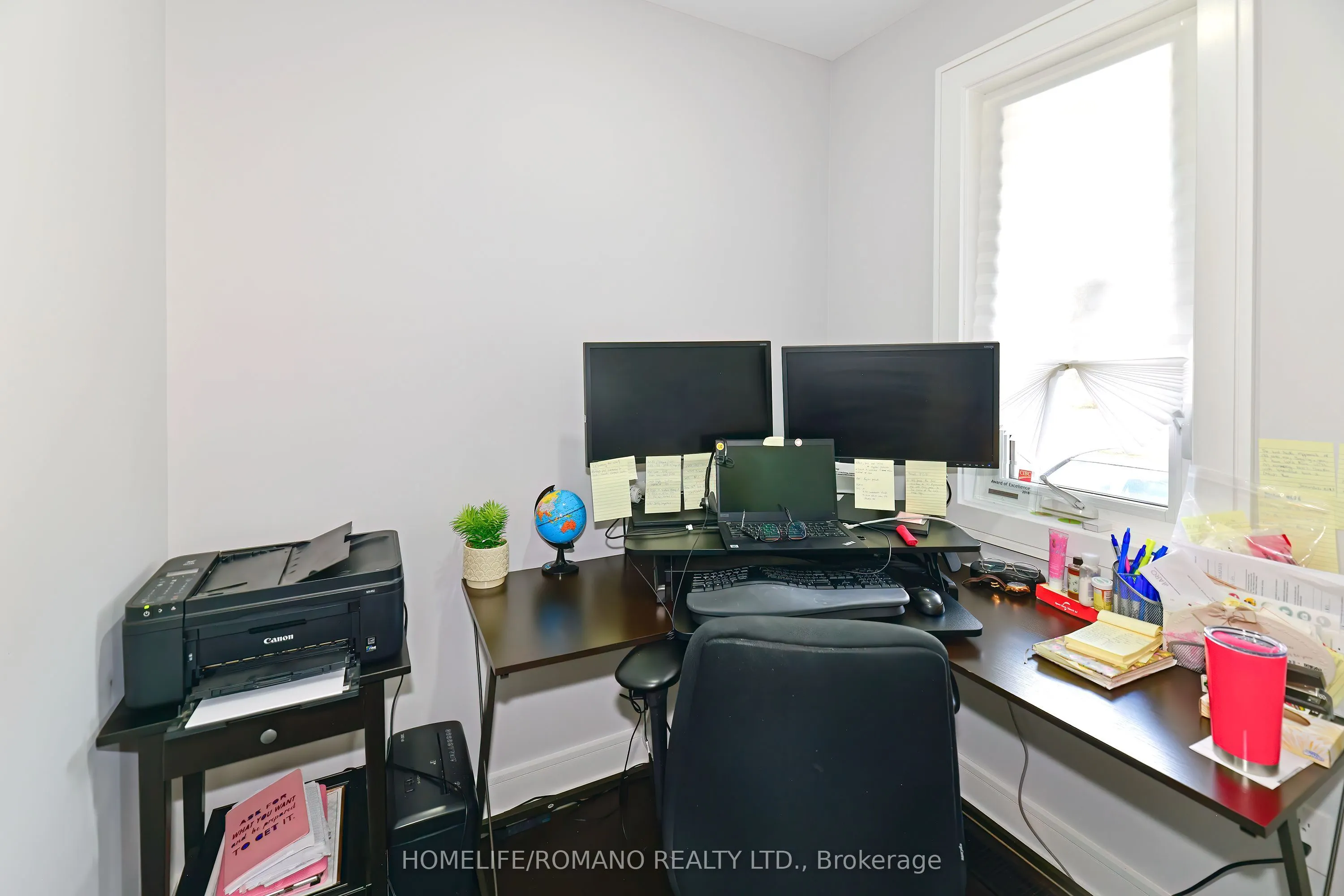 826 Krosno Boulevard W