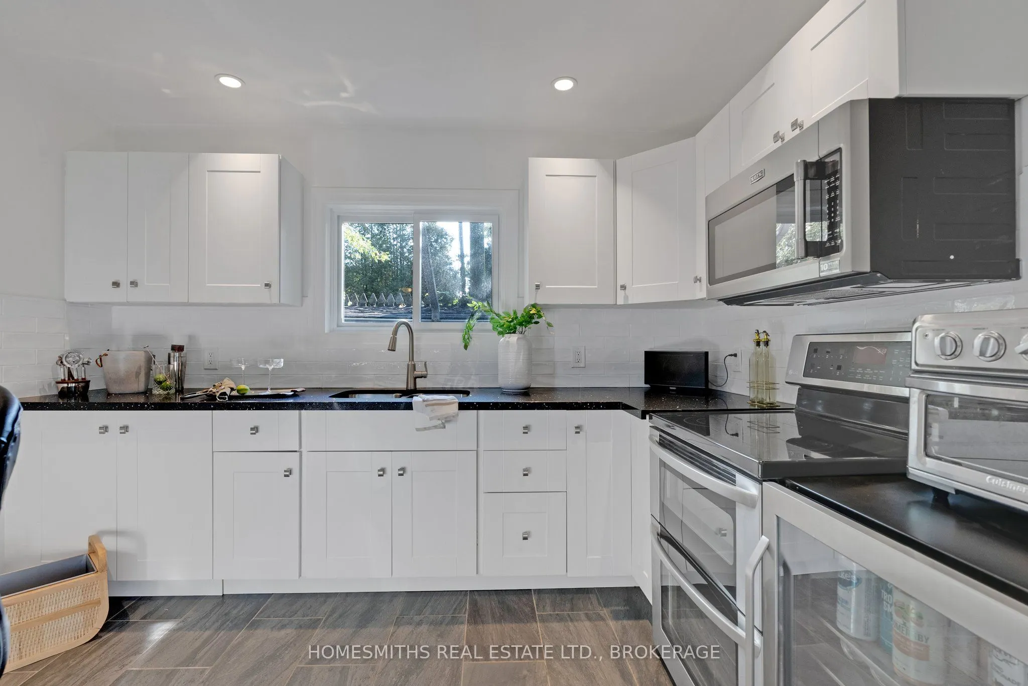 141 Cedar Crest Beach Road