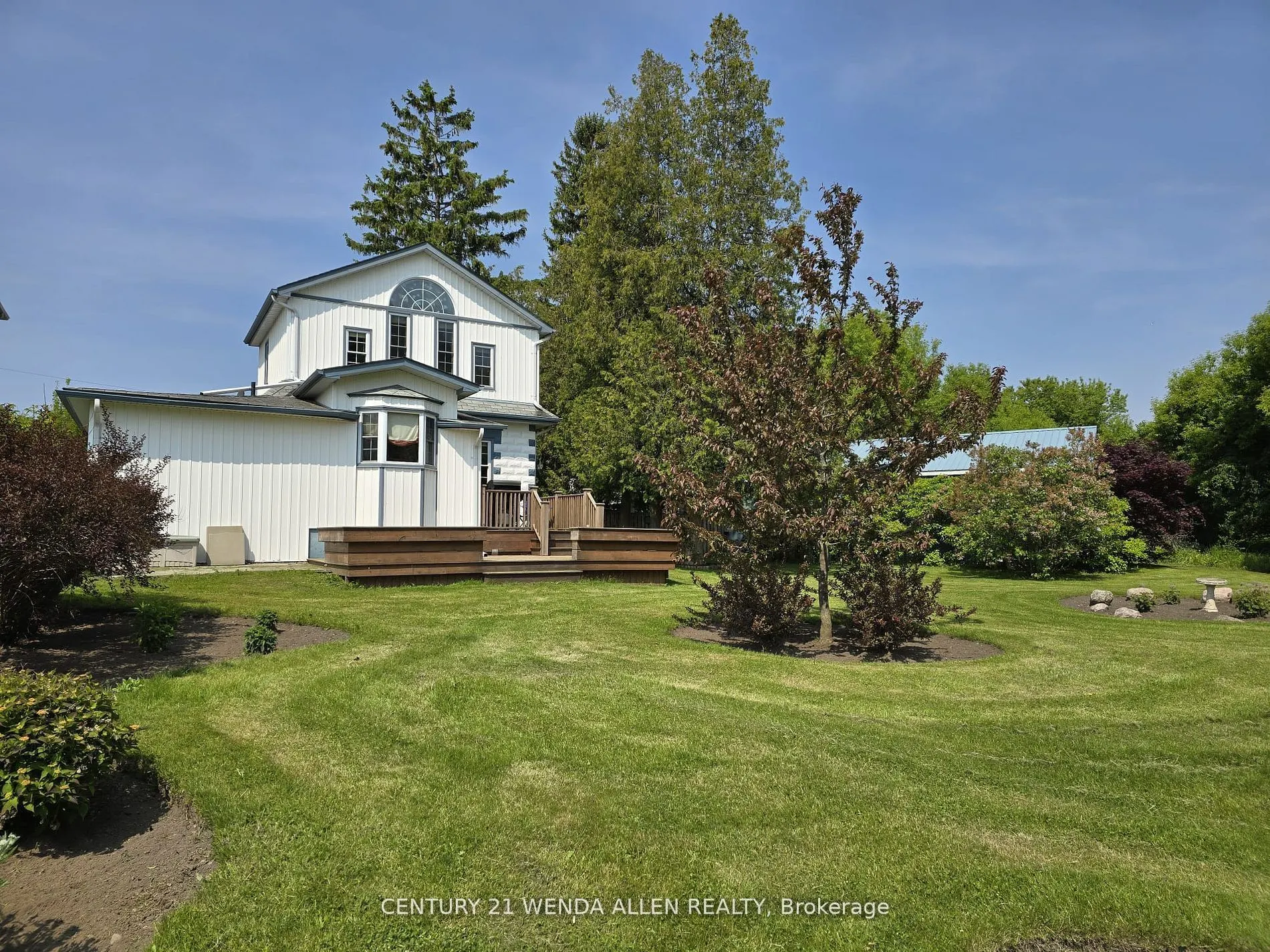995 Cedar Street