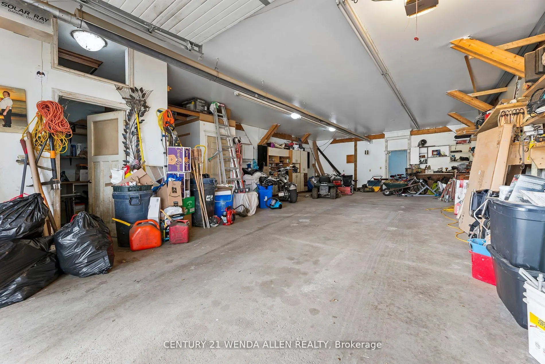 995 Cedar Street