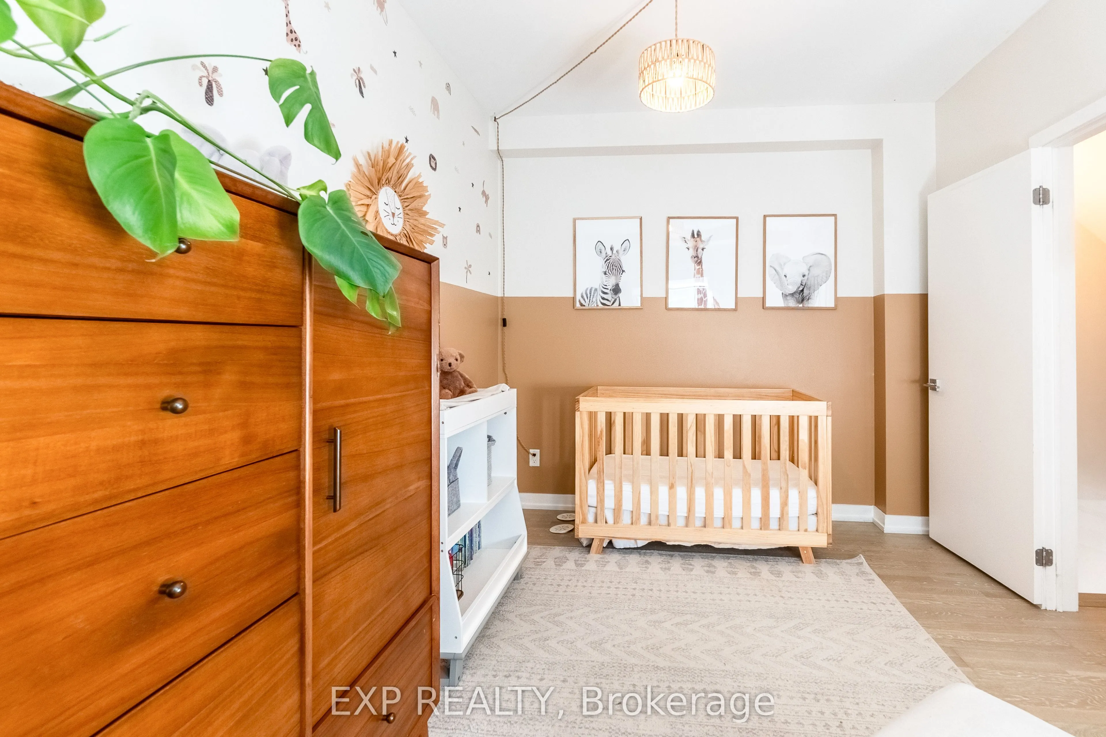 1321 Gerrard Street E, #8