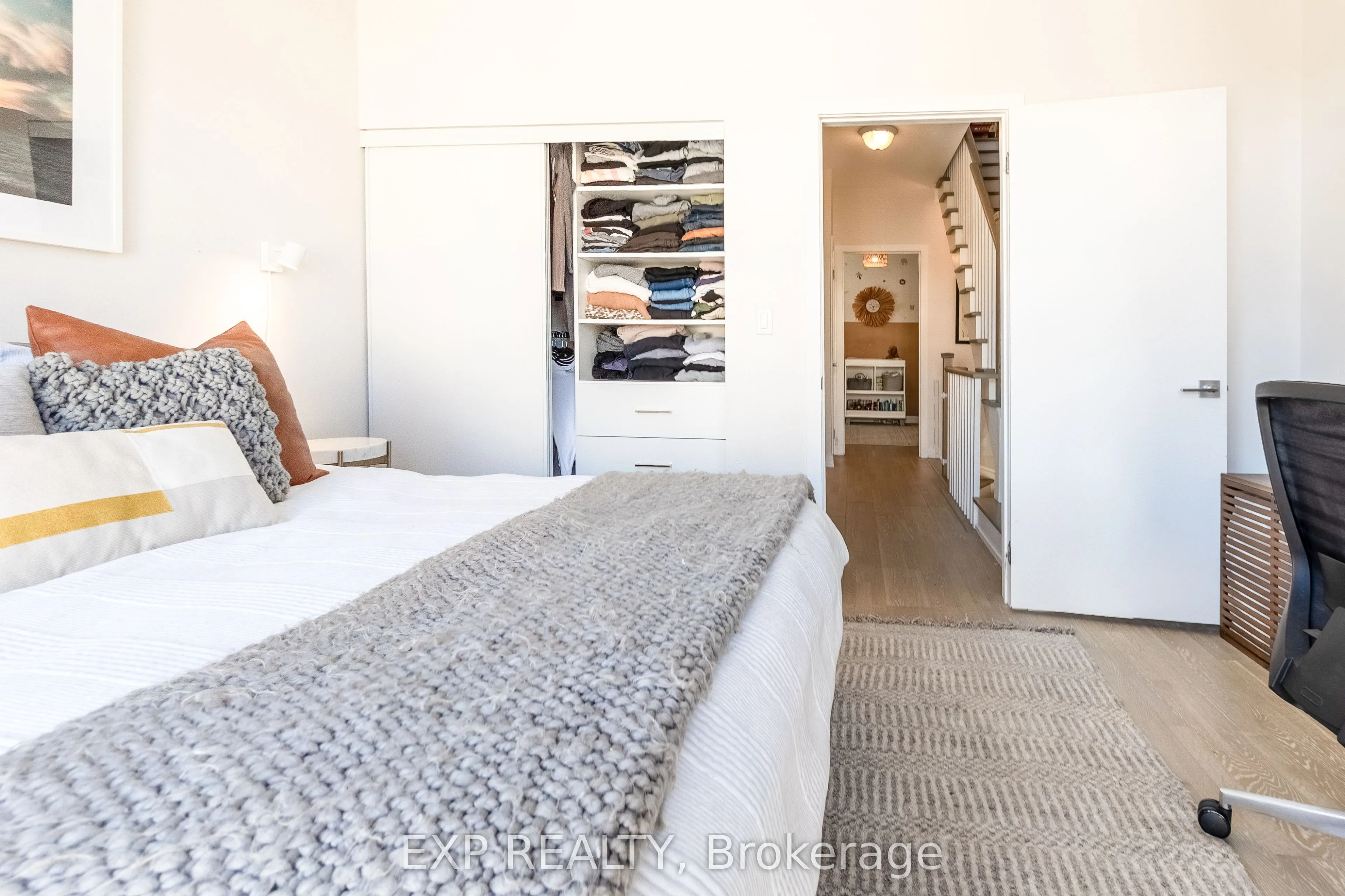 1321 Gerrard Street E, #8