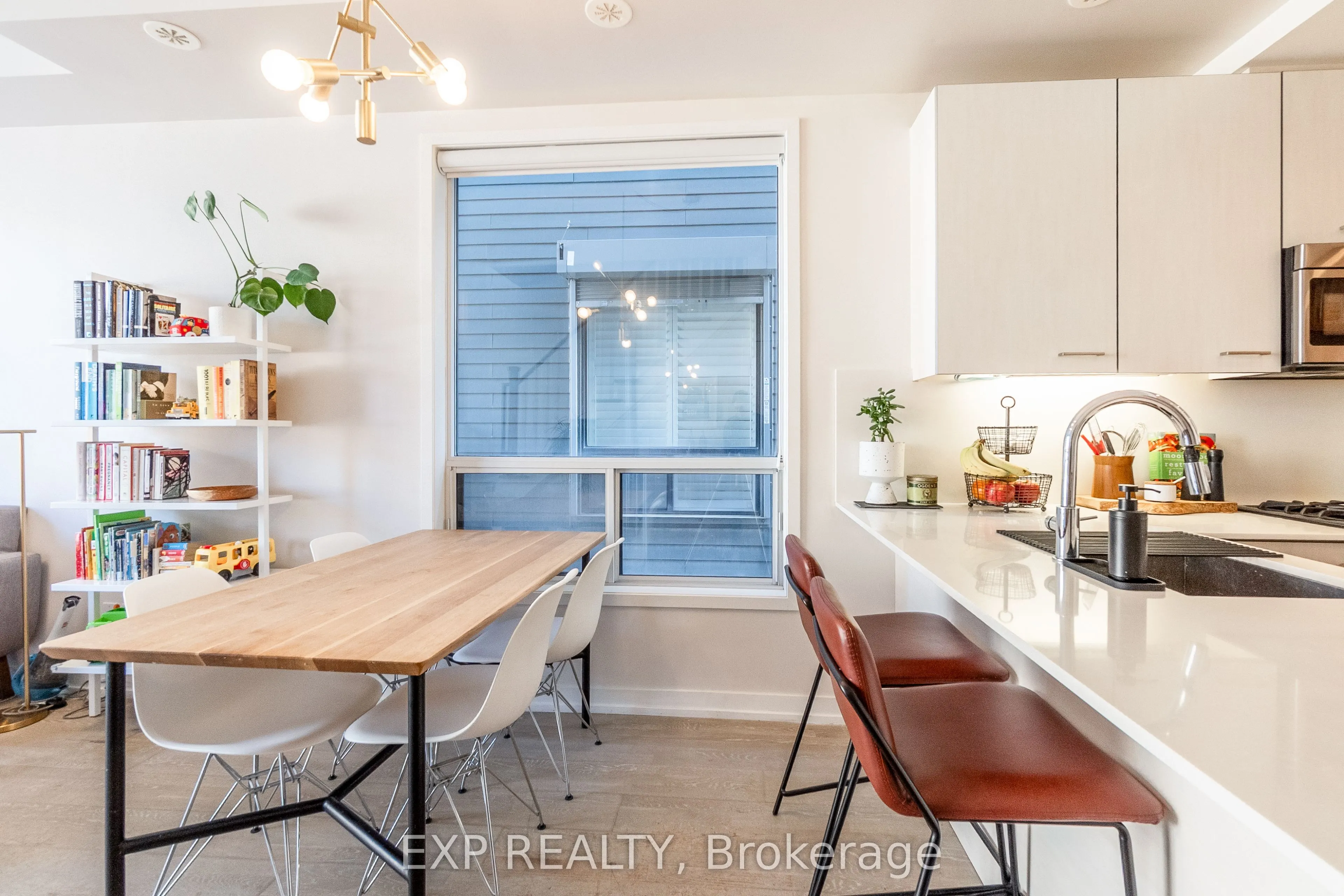 1321 Gerrard Street E, #8