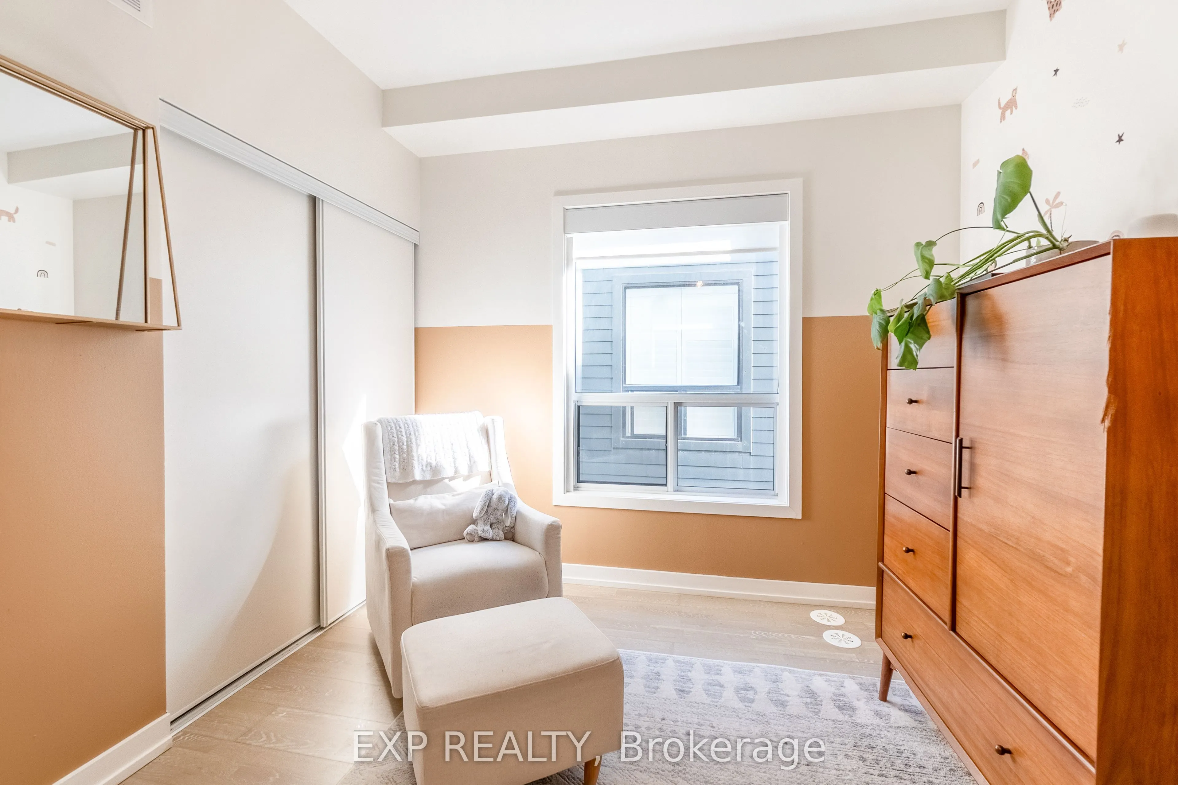 1321 Gerrard Street E, #8